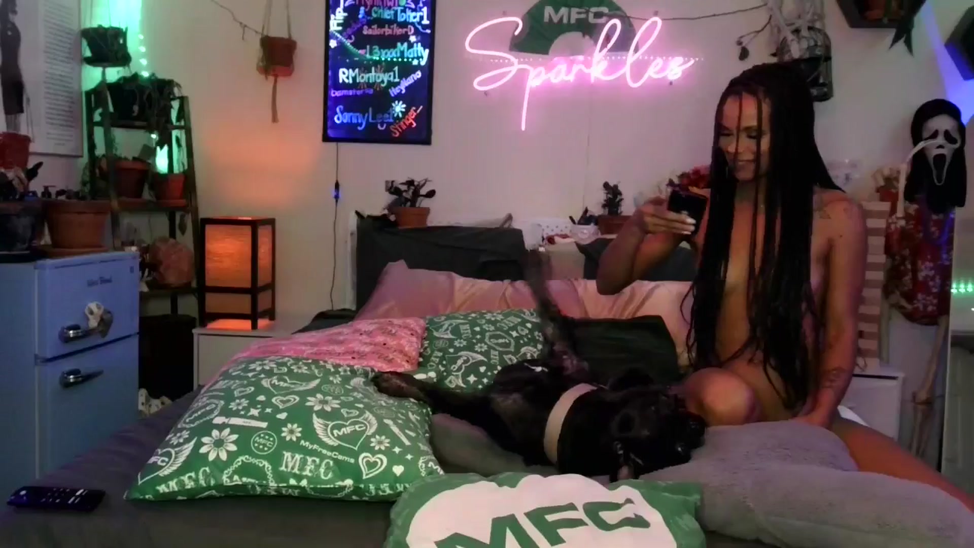 Gallery image thumbnail from SPARKL3S's myfreecams stream on, 10/14/2025, 10:27 image 18 of 20