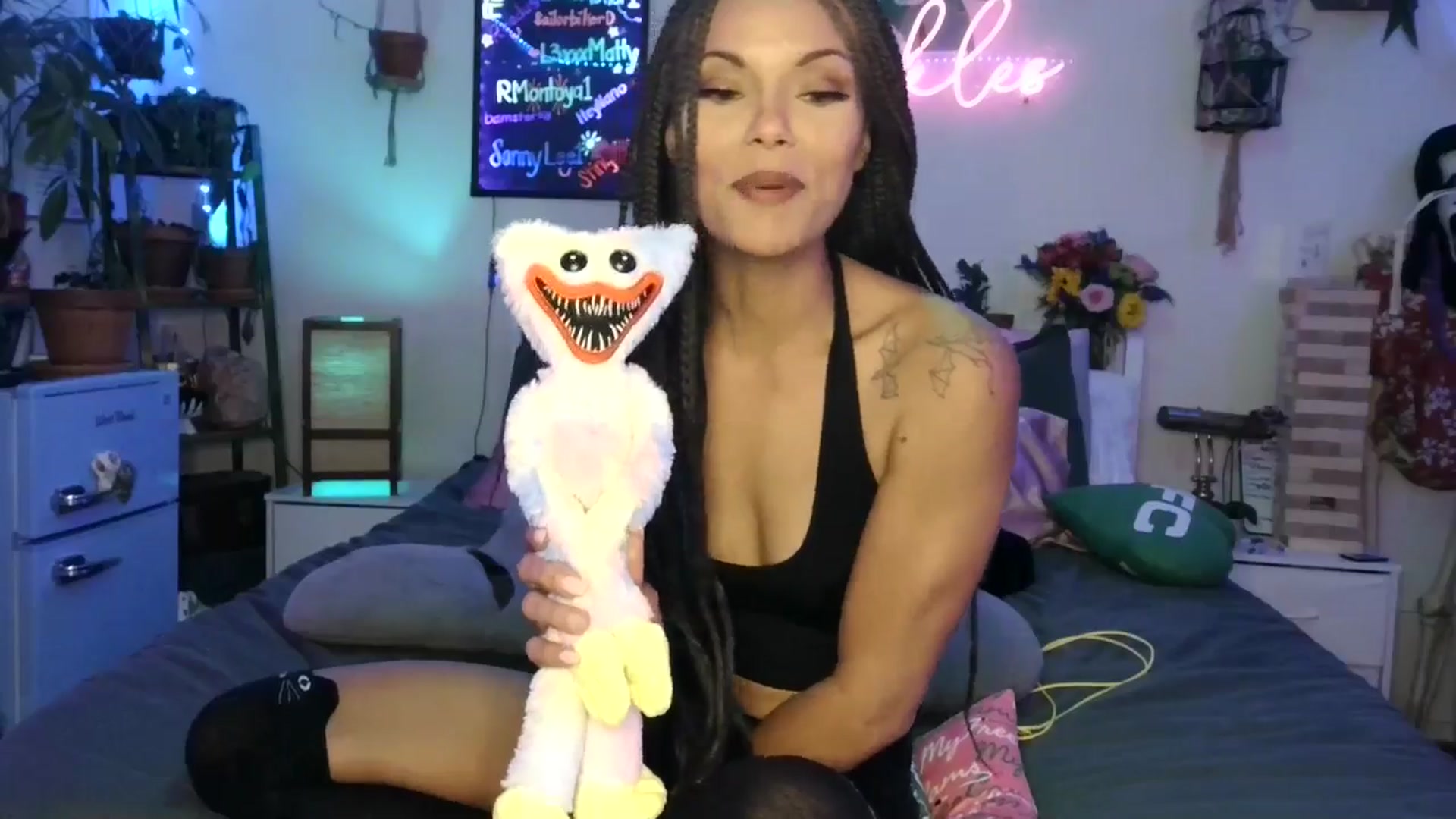 Gallery image thumbnail from SPARKL3S's myfreecams stream on, 10/15/2025, 10:24 image 7 of 20