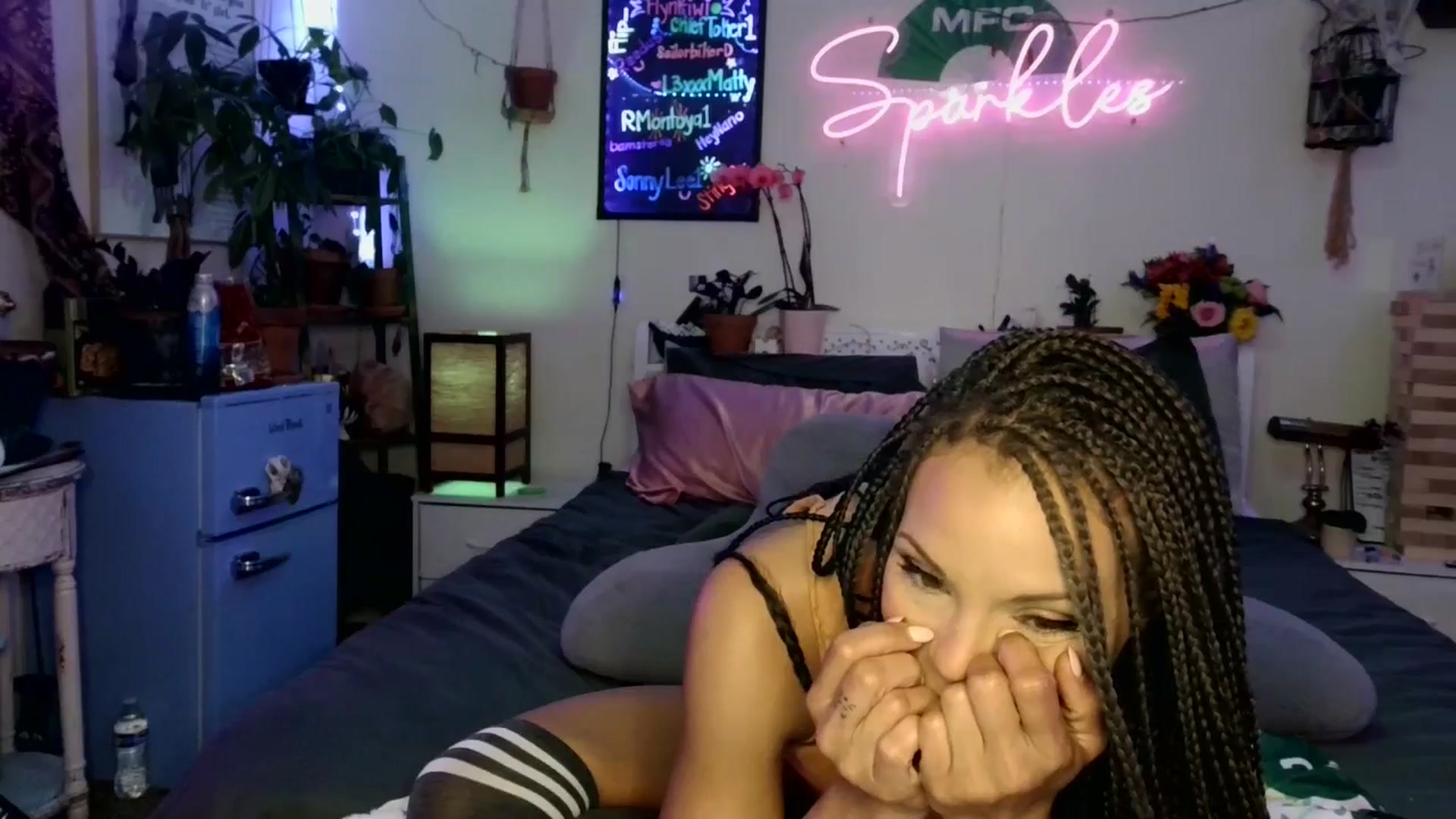Gallery image thumbnail from SPARKL3S's myfreecams stream on, 10/17/2025, 08:26 image 2 of 20