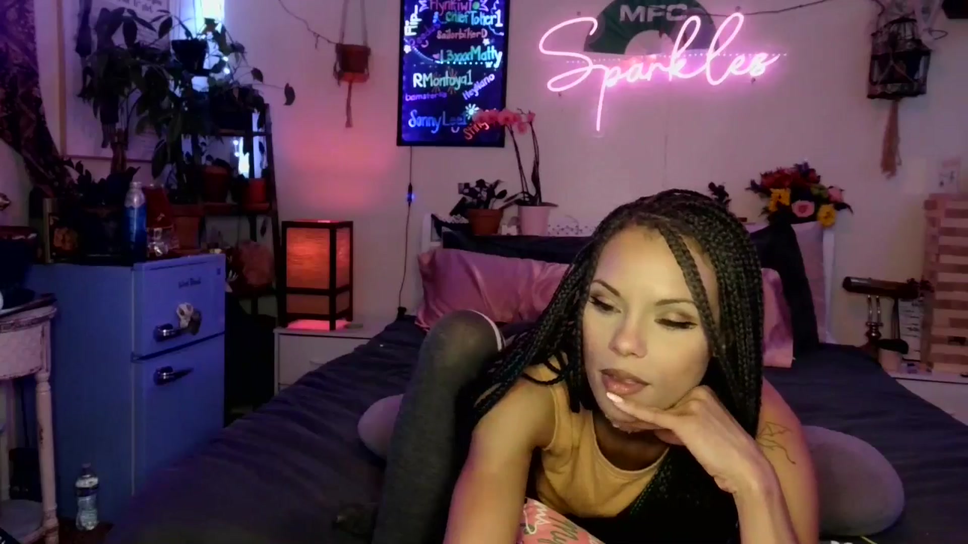 Gallery image thumbnail from SPARKL3S's myfreecams stream on, 10/17/2025, 08:26 image 14 of 20