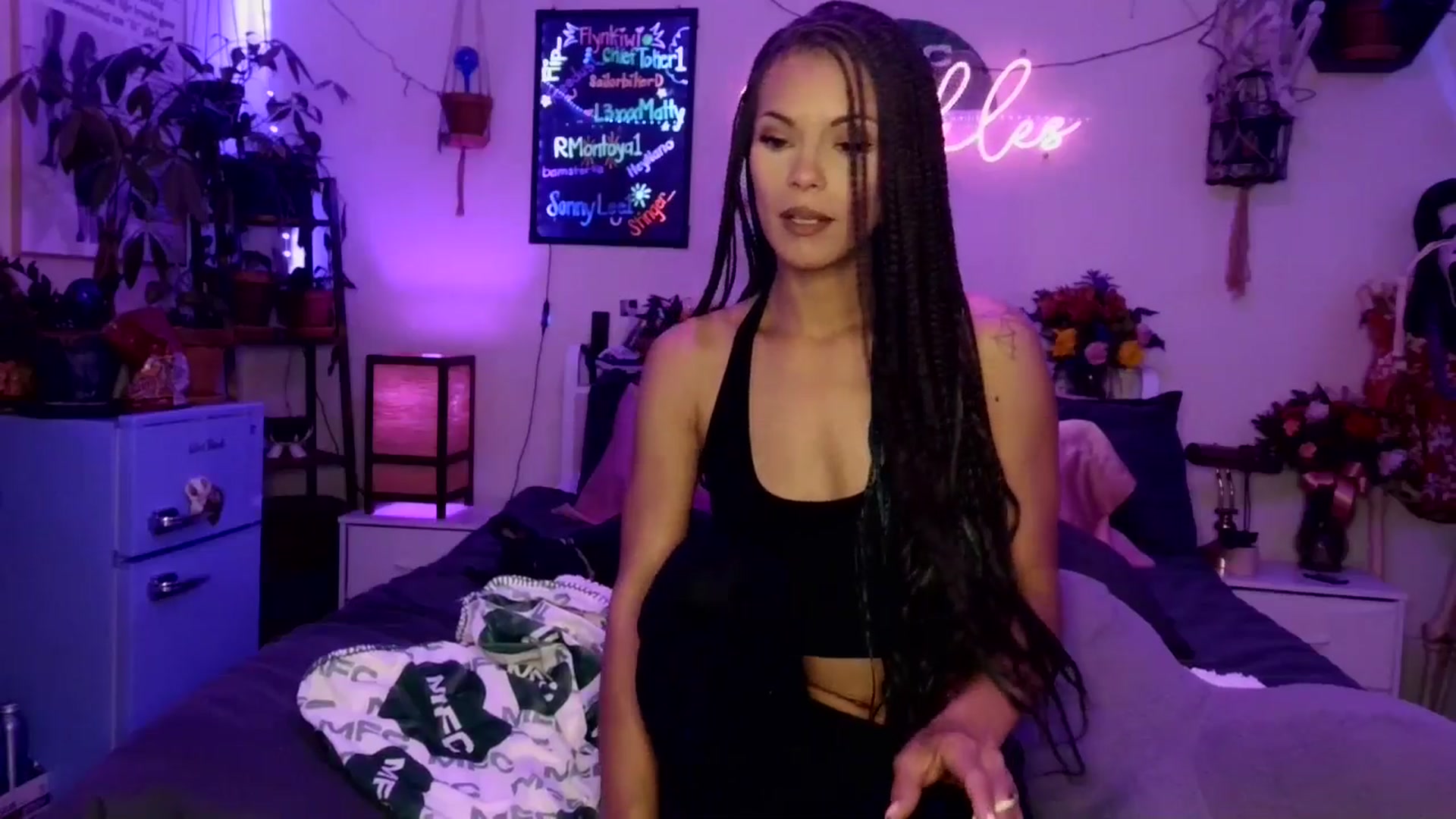 Gallery image thumbnail from SPARKL3S's myfreecams stream on, 10/22/2025, 07:12 image 5 of 20