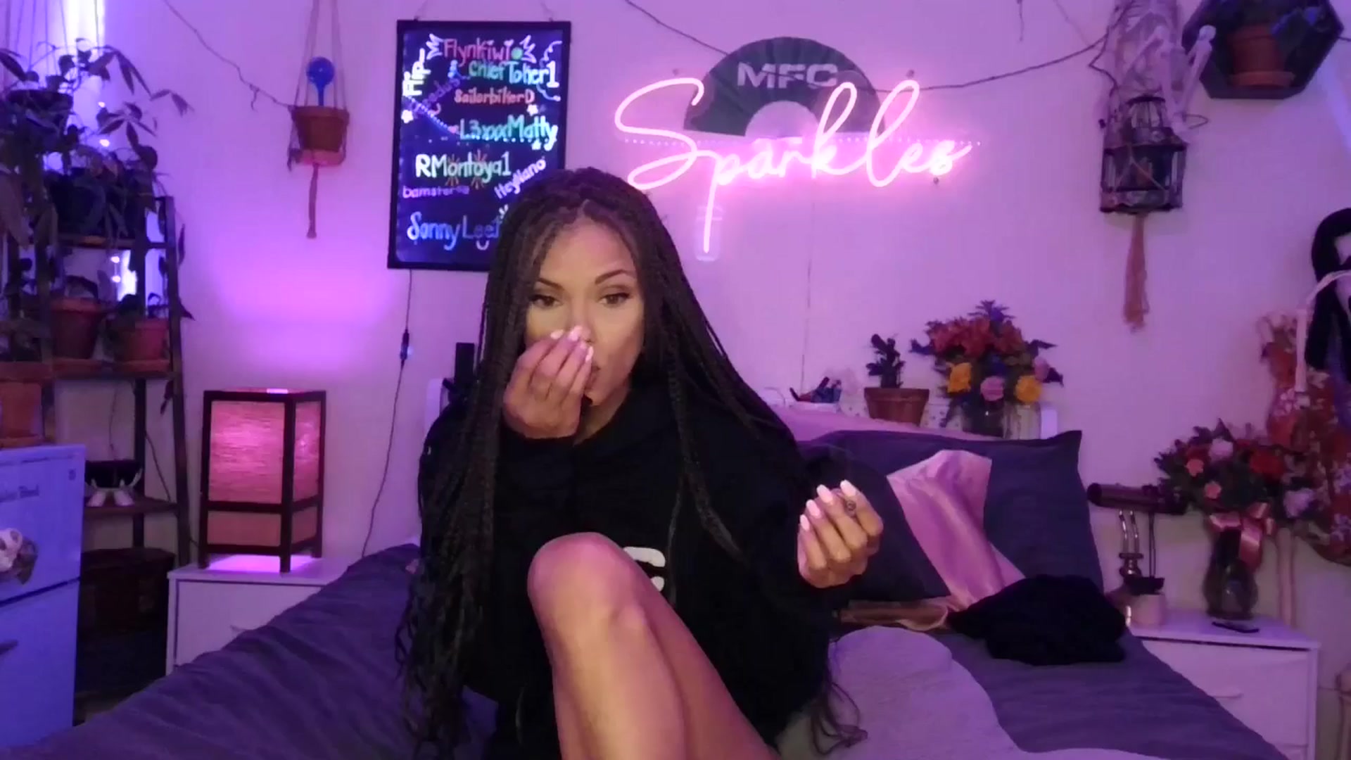 Gallery image thumbnail from SPARKL3S's myfreecams stream on, 10/22/2025, 09:09 image 5 of 20