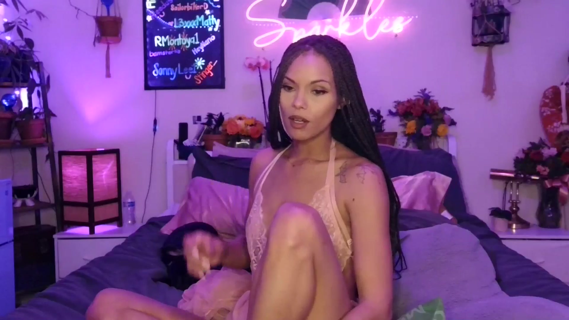 Gallery image thumbnail from SPARKL3S's myfreecams stream on, 10/23/2025, 07:53 image 16 of 20