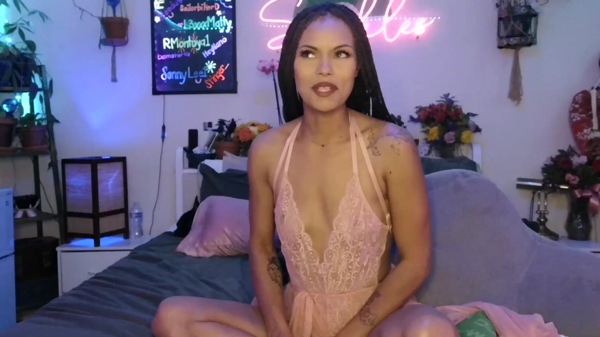 Gallery image thumbnail from SPARKL3S's myfreecams stream on, 10/23/2025, 07:53 image 3 of 20