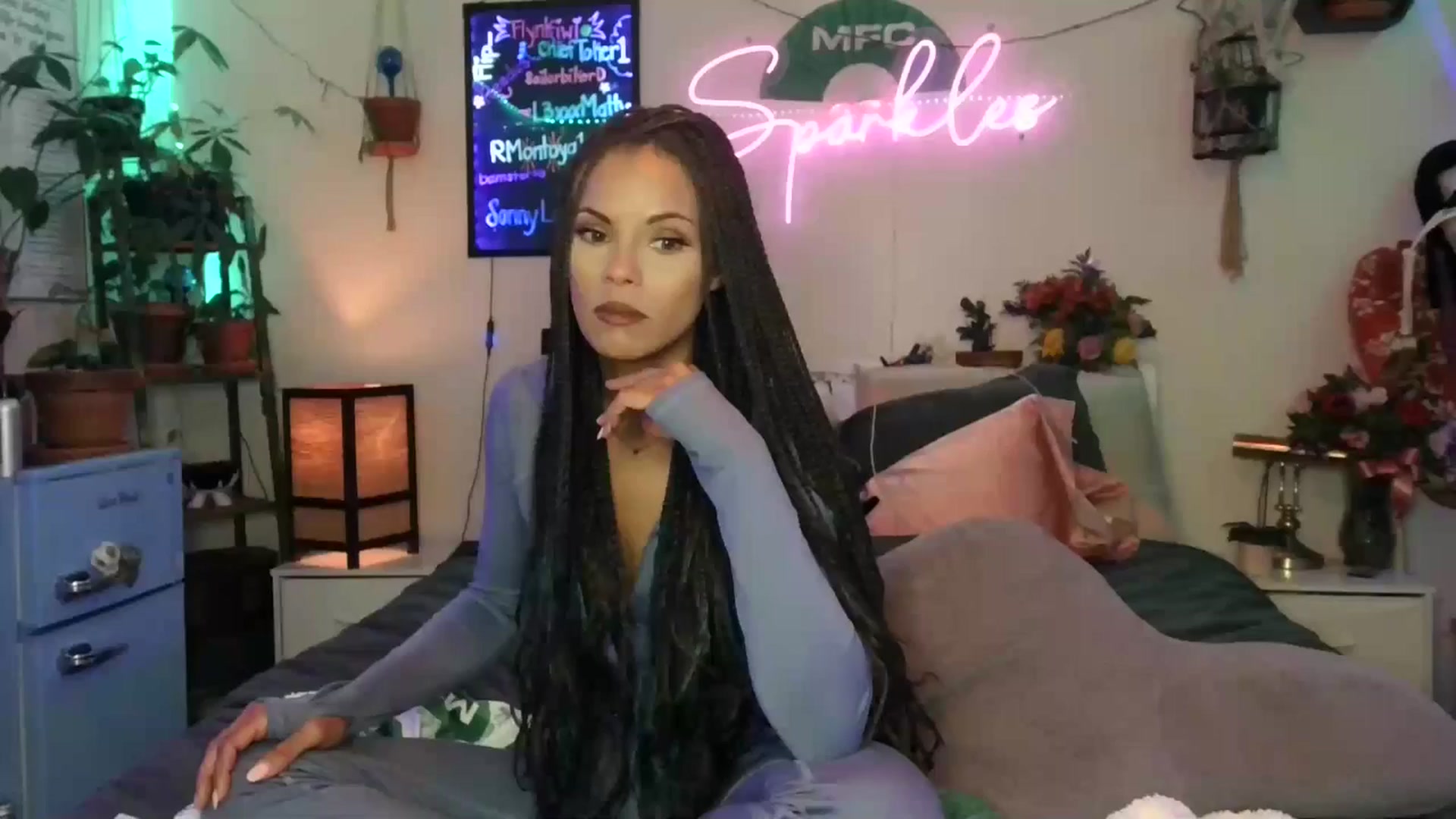 Gallery image thumbnail from SPARKL3S's myfreecams stream on, 10/24/2025, 06:02 image 20 of 20