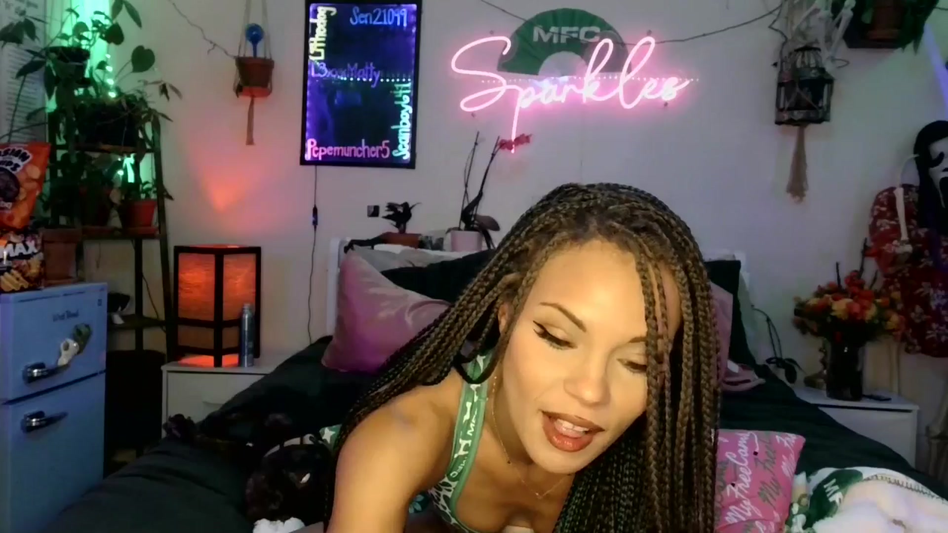 Gallery image thumbnail from SPARKL3S's myfreecams stream on, 11/04/2025, 06:31 image 6 of 20
