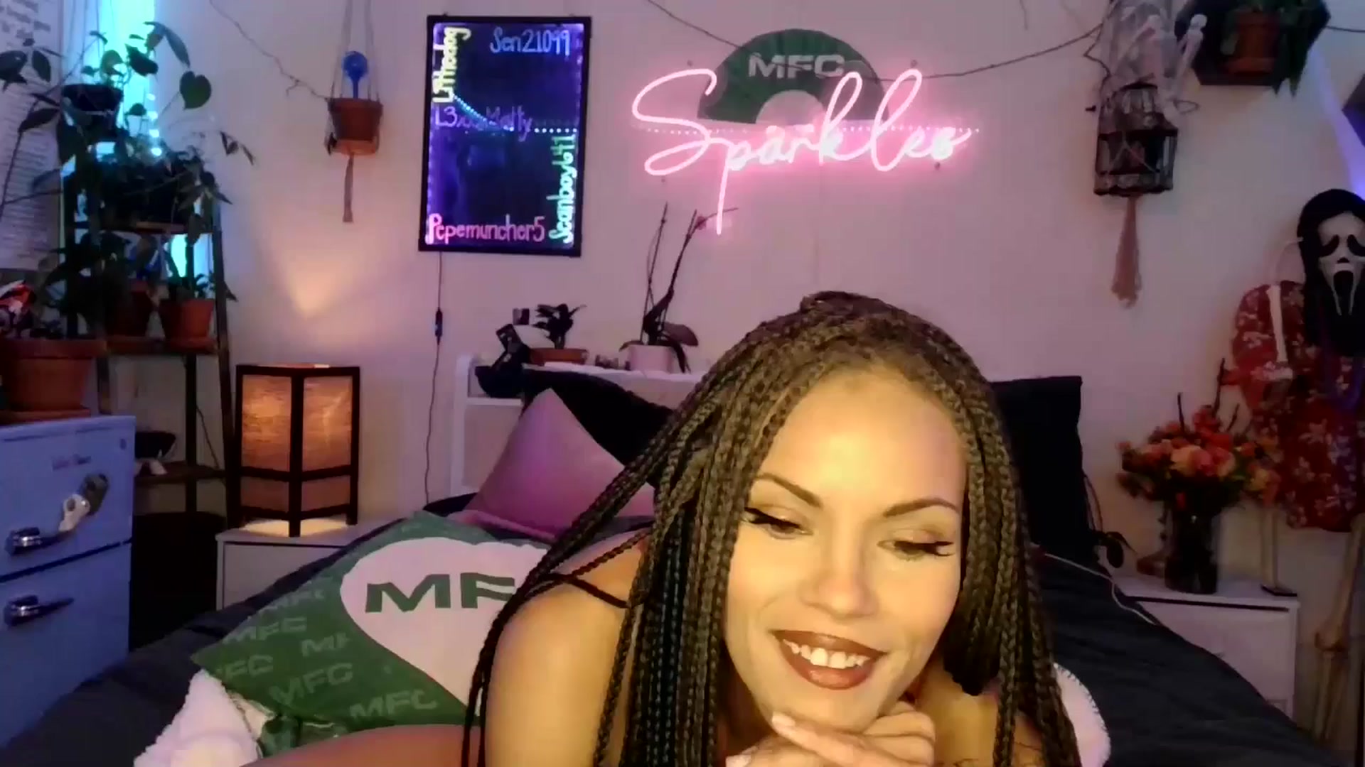 Gallery image thumbnail from SPARKL3S's myfreecams stream on, 11/05/2025, 06:22 image 1 of 20
