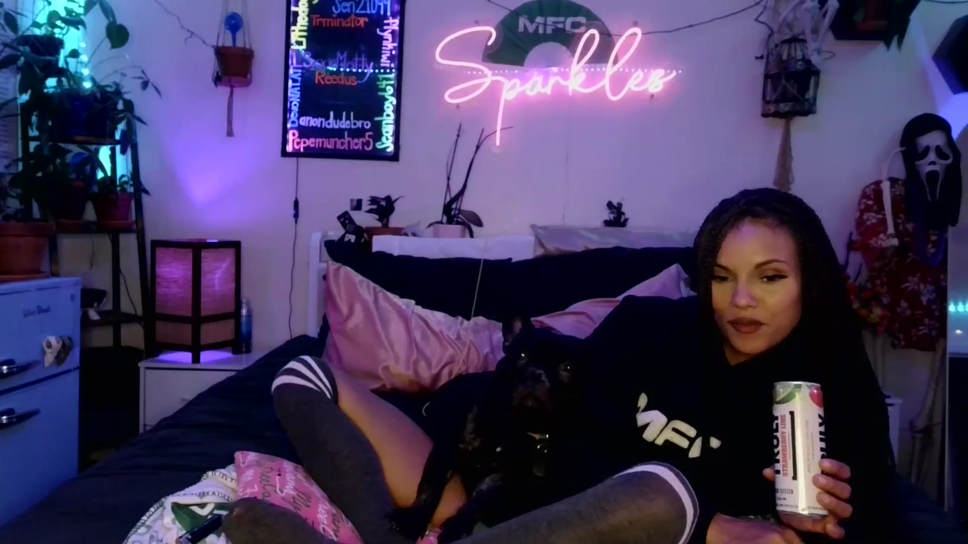 Gallery image thumbnail from SPARKL3S's myfreecams stream on, 11/06/2025, 10:22 image 20 of 20