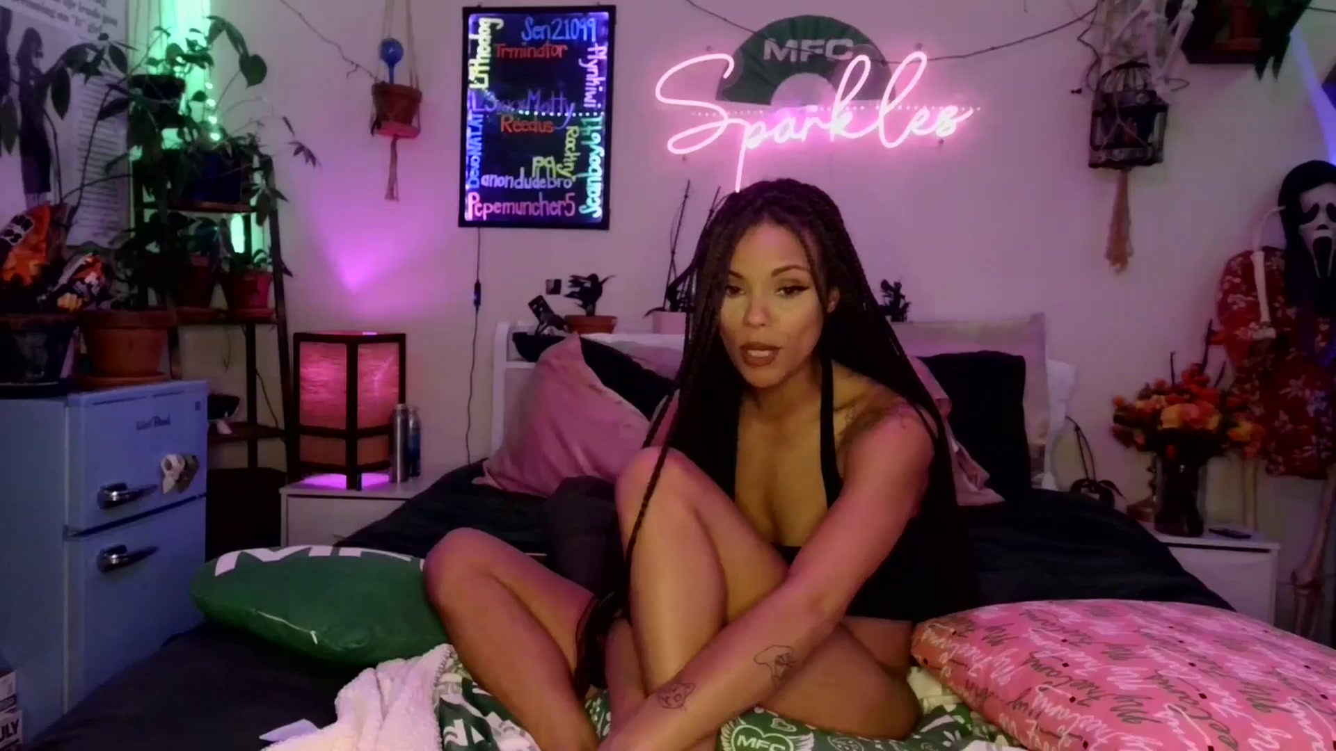 Gallery image thumbnail from SPARKL3S's myfreecams stream on, 11/07/2025, 10:31 image 19 of 20