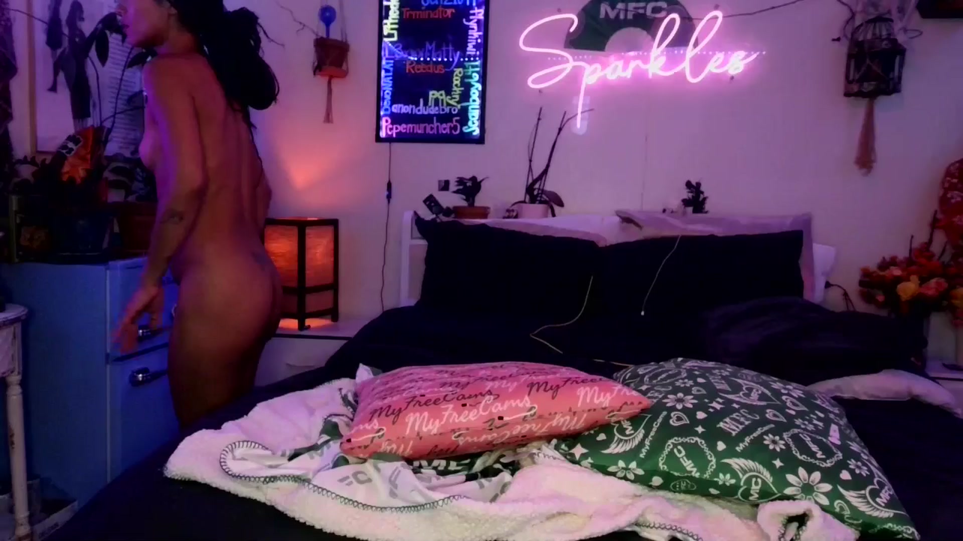 Gallery image thumbnail from SPARKL3S's myfreecams stream on, 11/08/2025, 11:05 image 4 of 20
