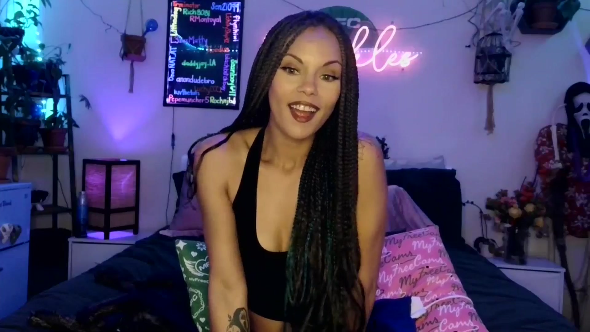 Gallery image thumbnail from SPARKL3S's myfreecams stream on, 11/13/2025, 05:57 image 13 of 20