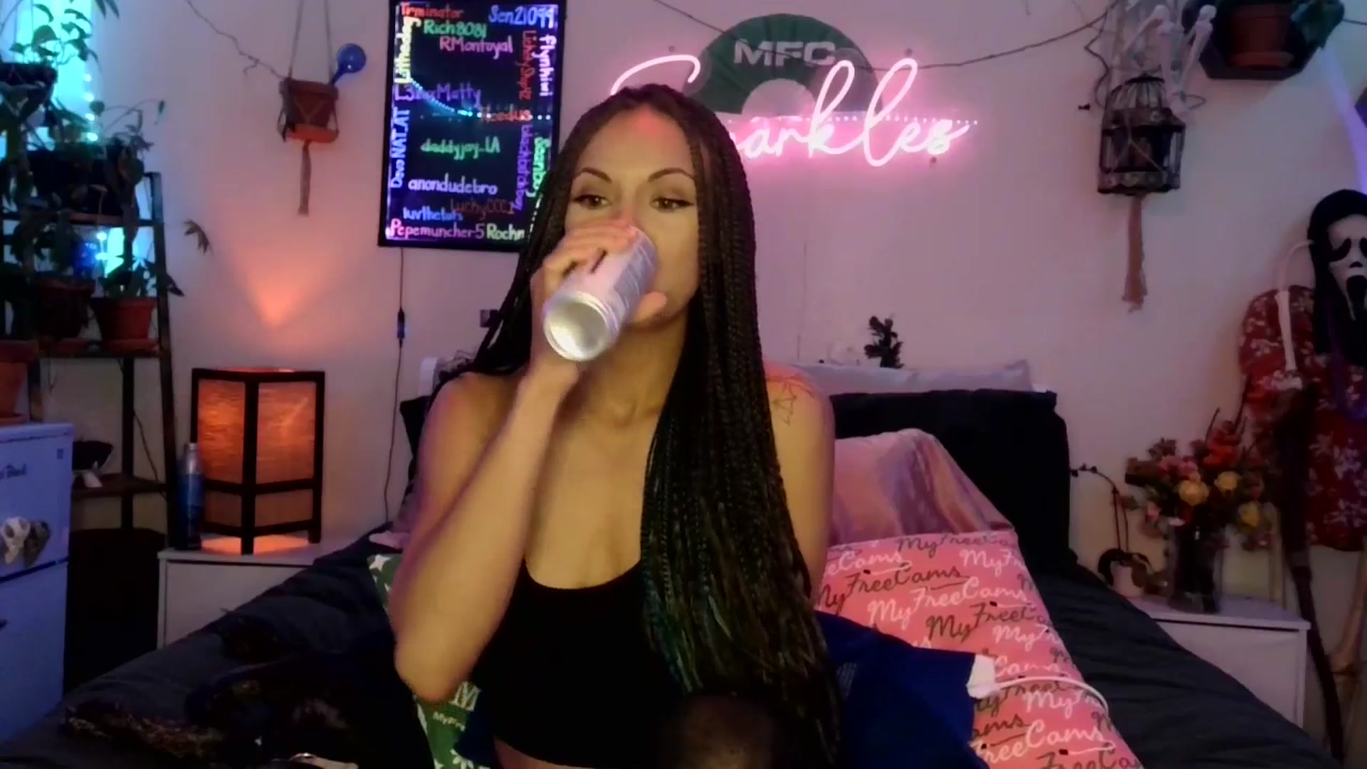 Gallery image thumbnail from SPARKL3S's myfreecams stream on, 11/13/2025, 05:57 image 8 of 20