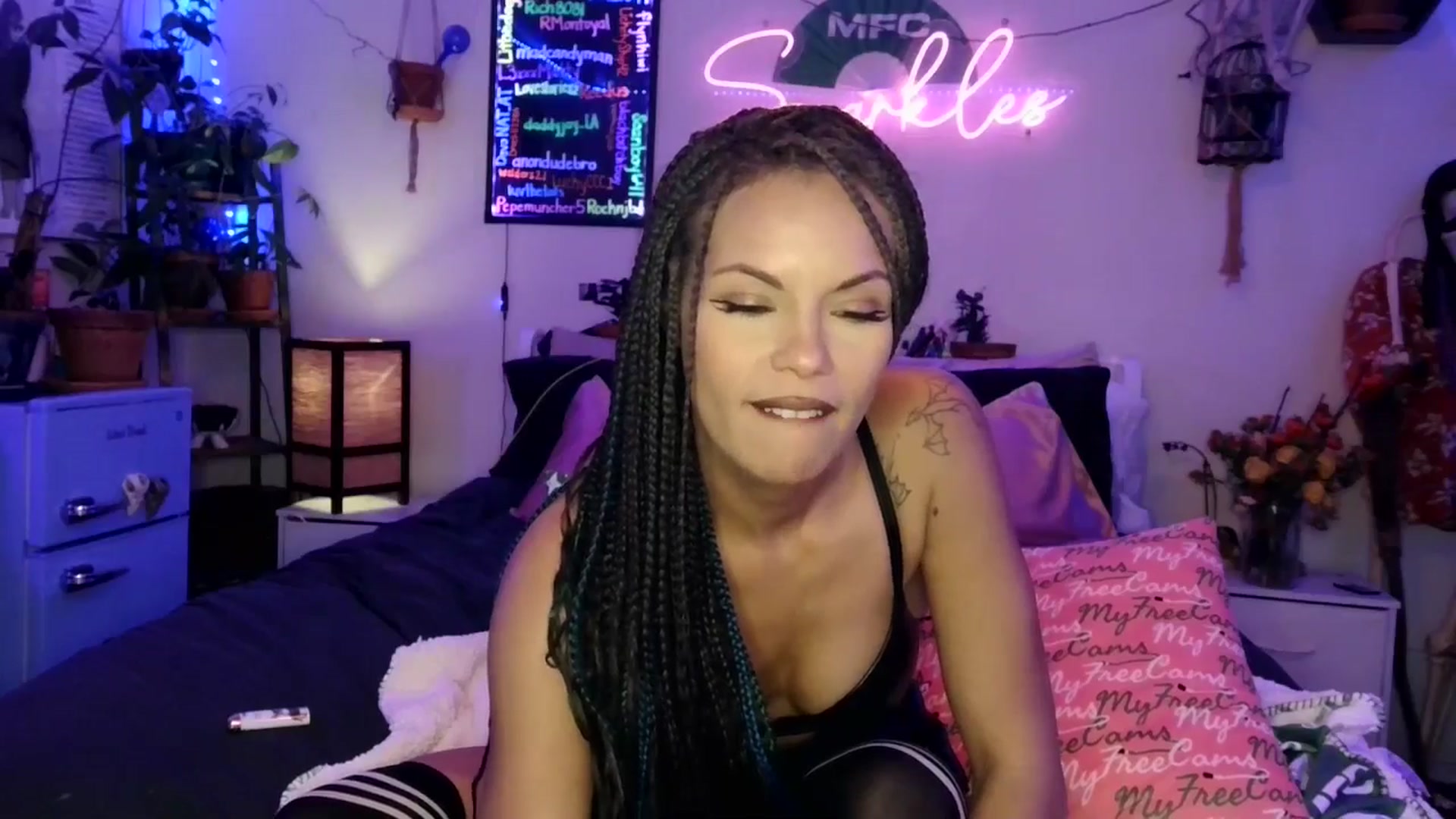 Gallery image thumbnail from SPARKL3S's myfreecams stream on, 11/16/2025, 09:45 image 4 of 20