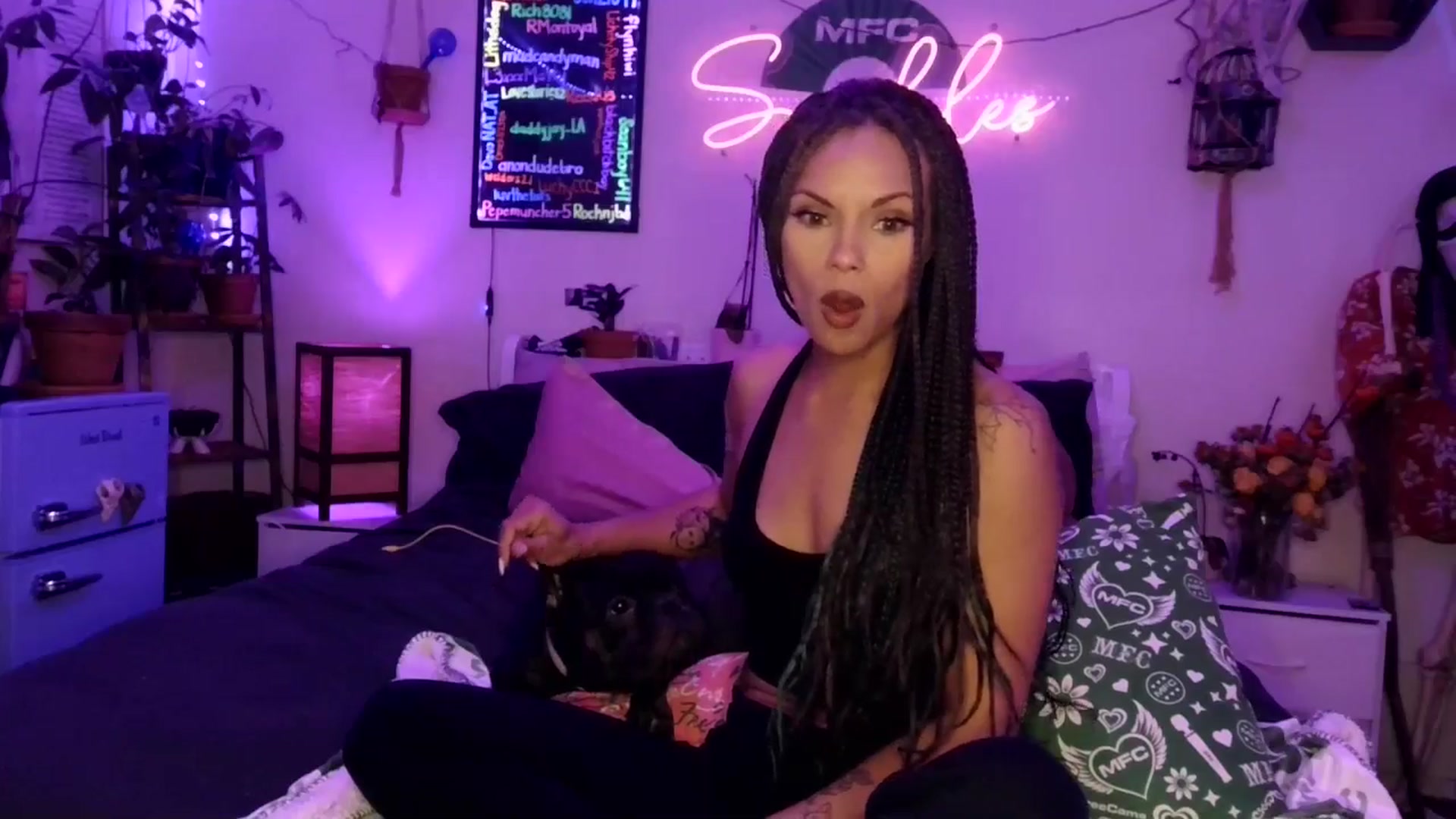 Gallery image thumbnail from SPARKL3S's myfreecams stream on, 11/17/2025, 08:27 image 7 of 20