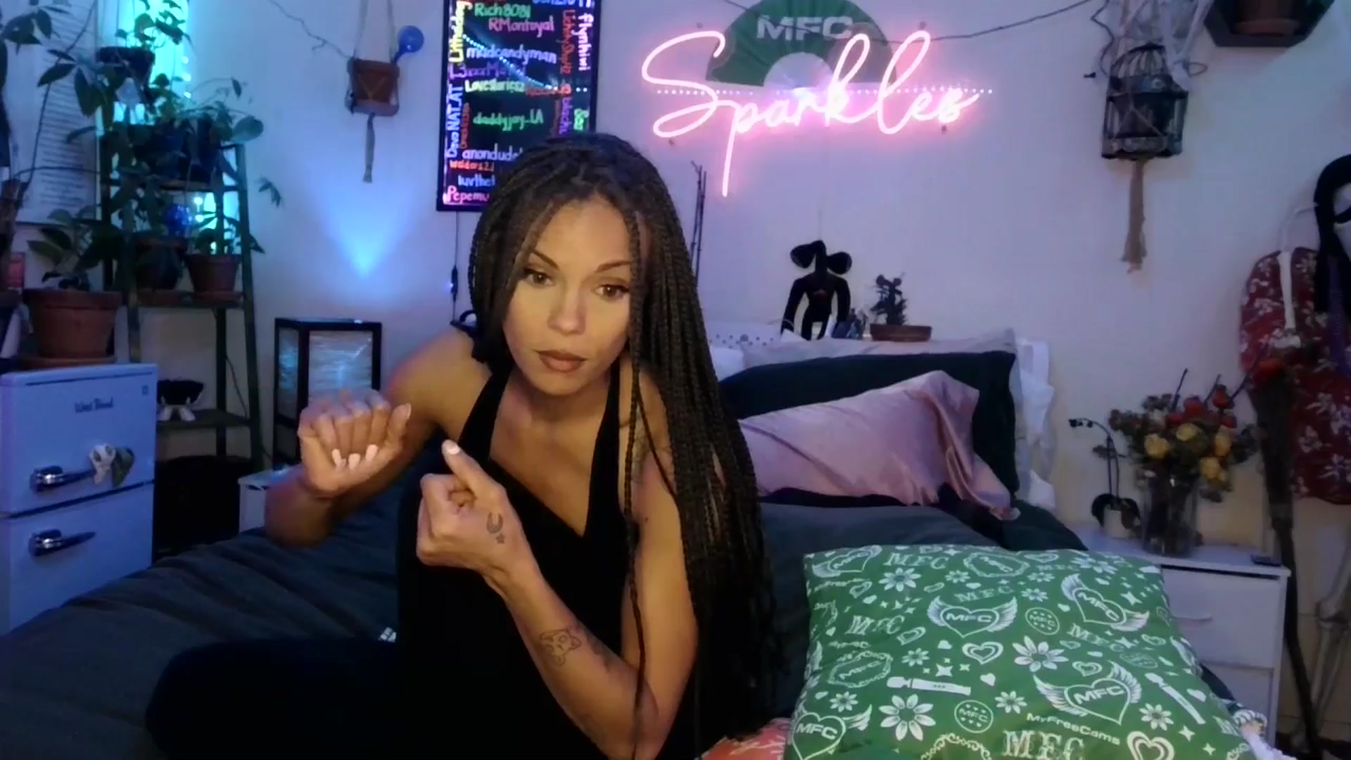 Gallery image thumbnail from SPARKL3S's myfreecams stream on, 11/17/2025, 11:10 image 8 of 20