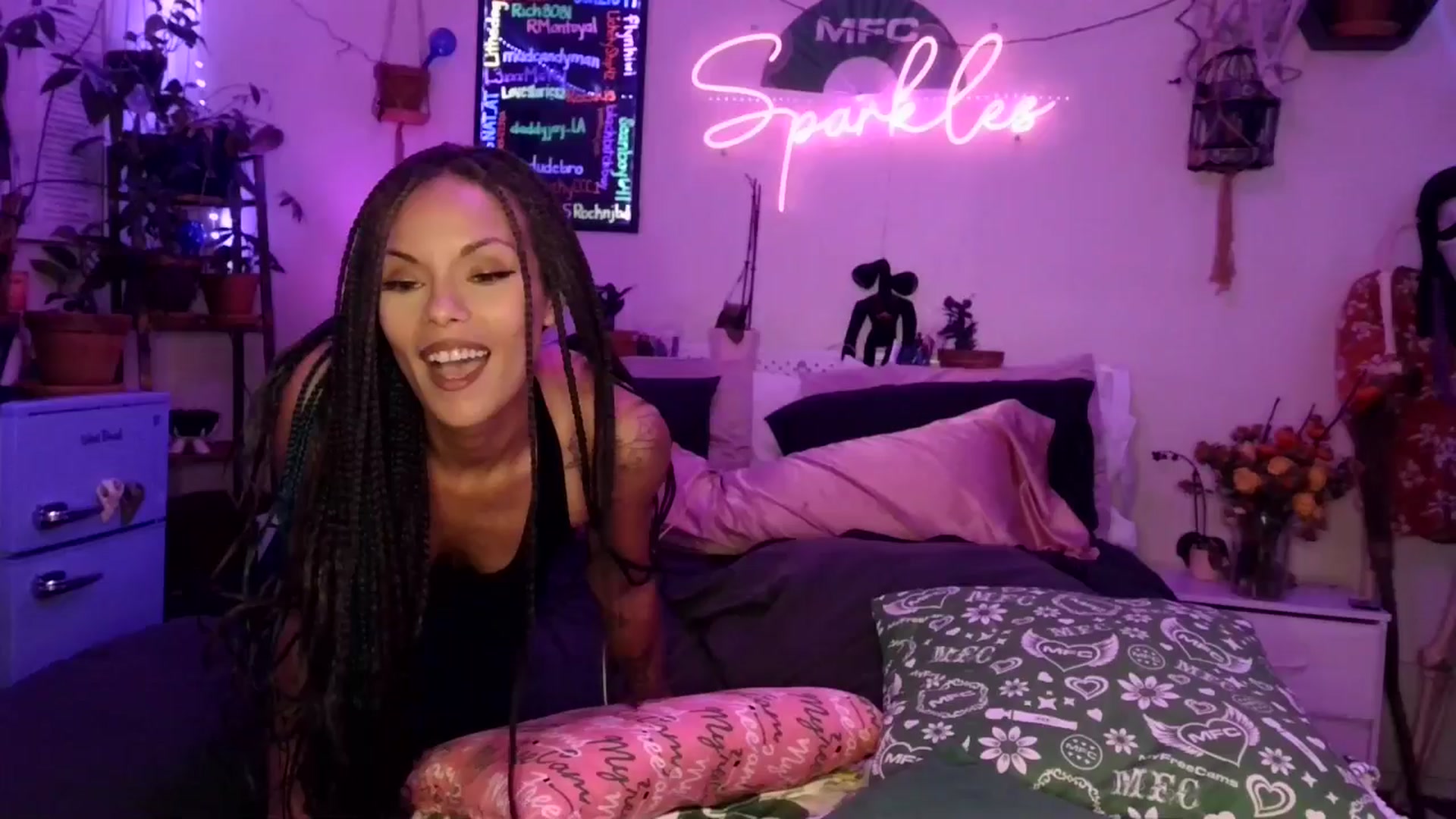 Gallery image thumbnail from SPARKL3S's myfreecams stream on, 11/17/2025, 11:10 image 9 of 20