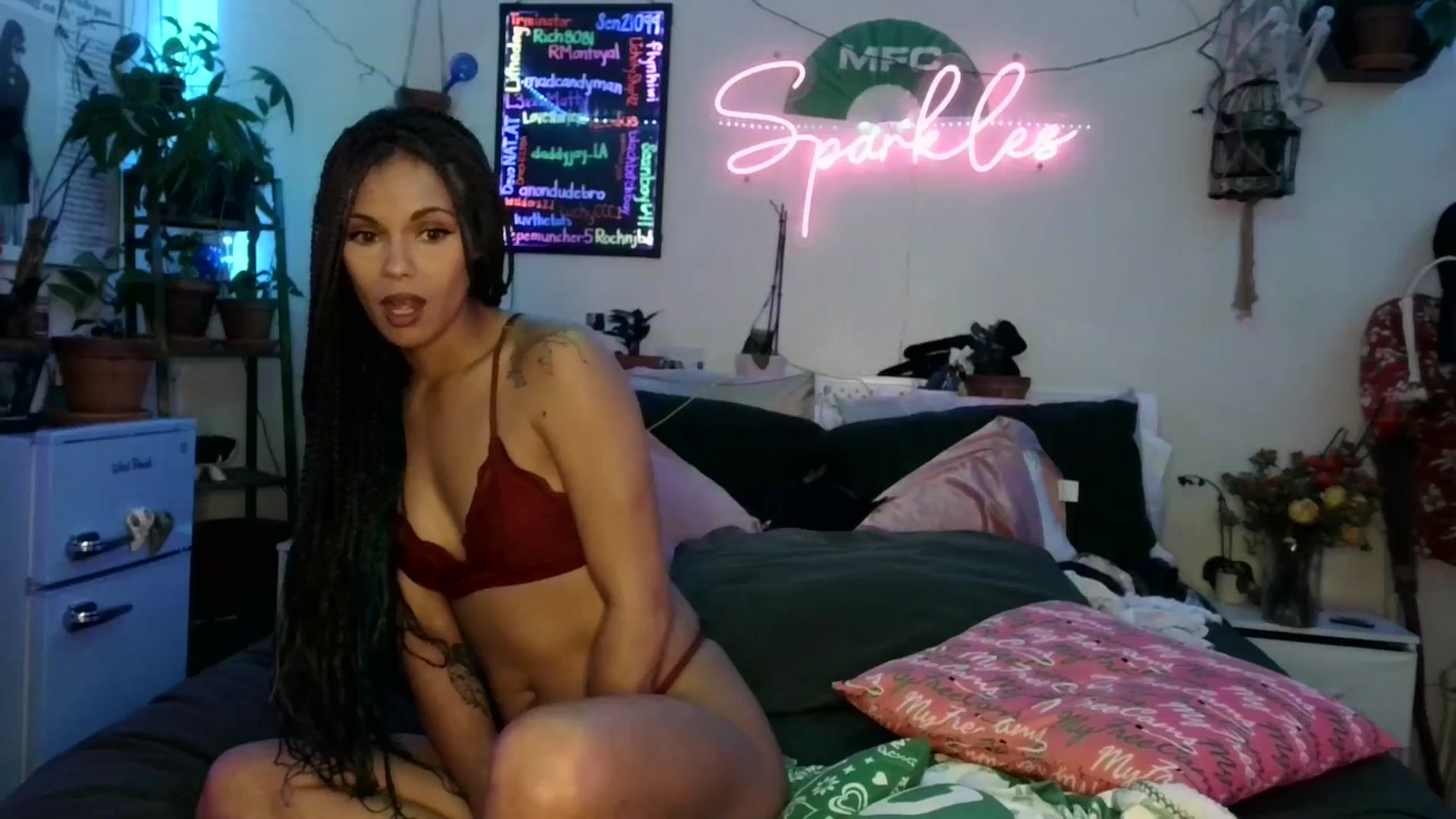 Gallery image thumbnail from SPARKL3S's myfreecams stream on, 11/19/2025, 09:54 image 7 of 20