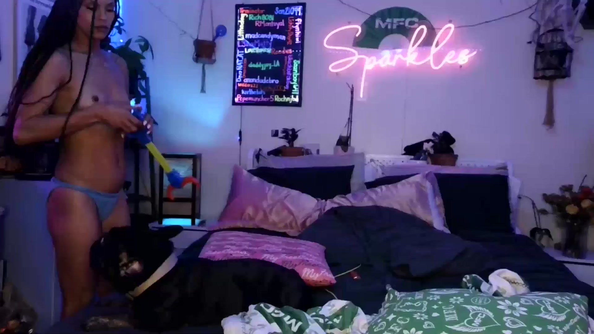 Gallery image thumbnail from SPARKL3S's myfreecams stream on, 11/20/2025, 11:27 image 19 of 20