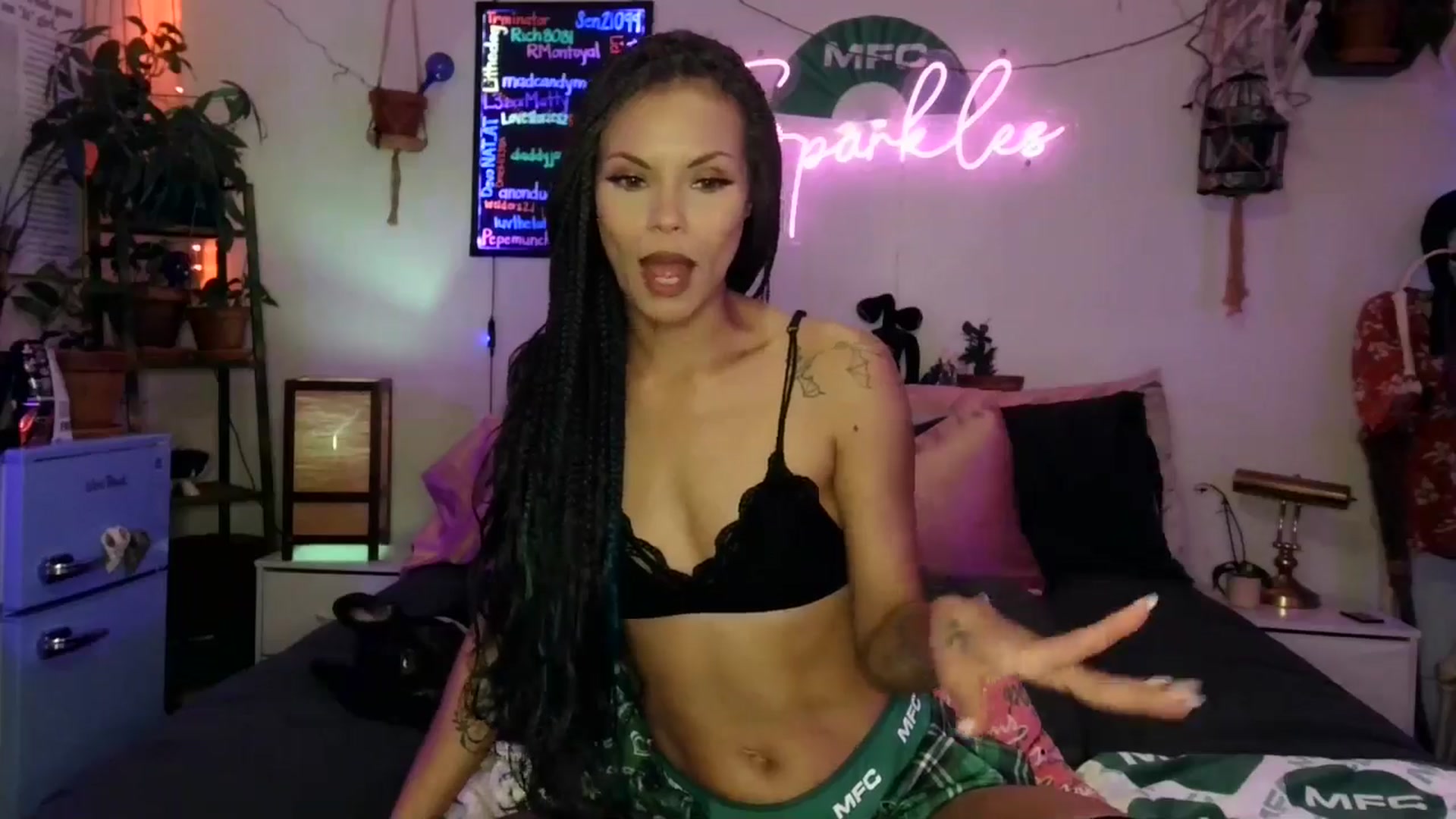 Gallery image thumbnail from SPARKL3S's myfreecams stream on, 11/21/2025, 06:31 image 3 of 20