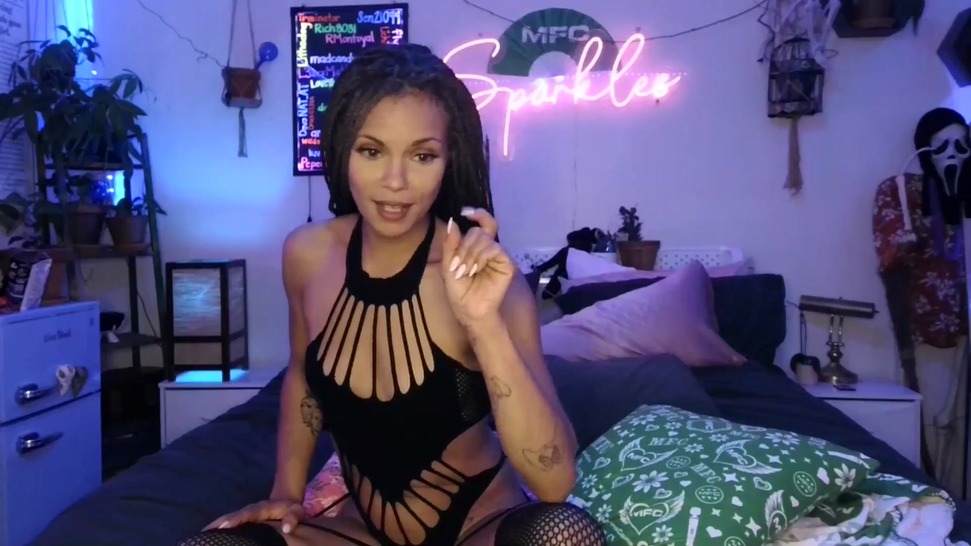 Gallery image thumbnail from SPARKL3S's myfreecams stream on, 11/23/2025, 11:45 image 18 of 20