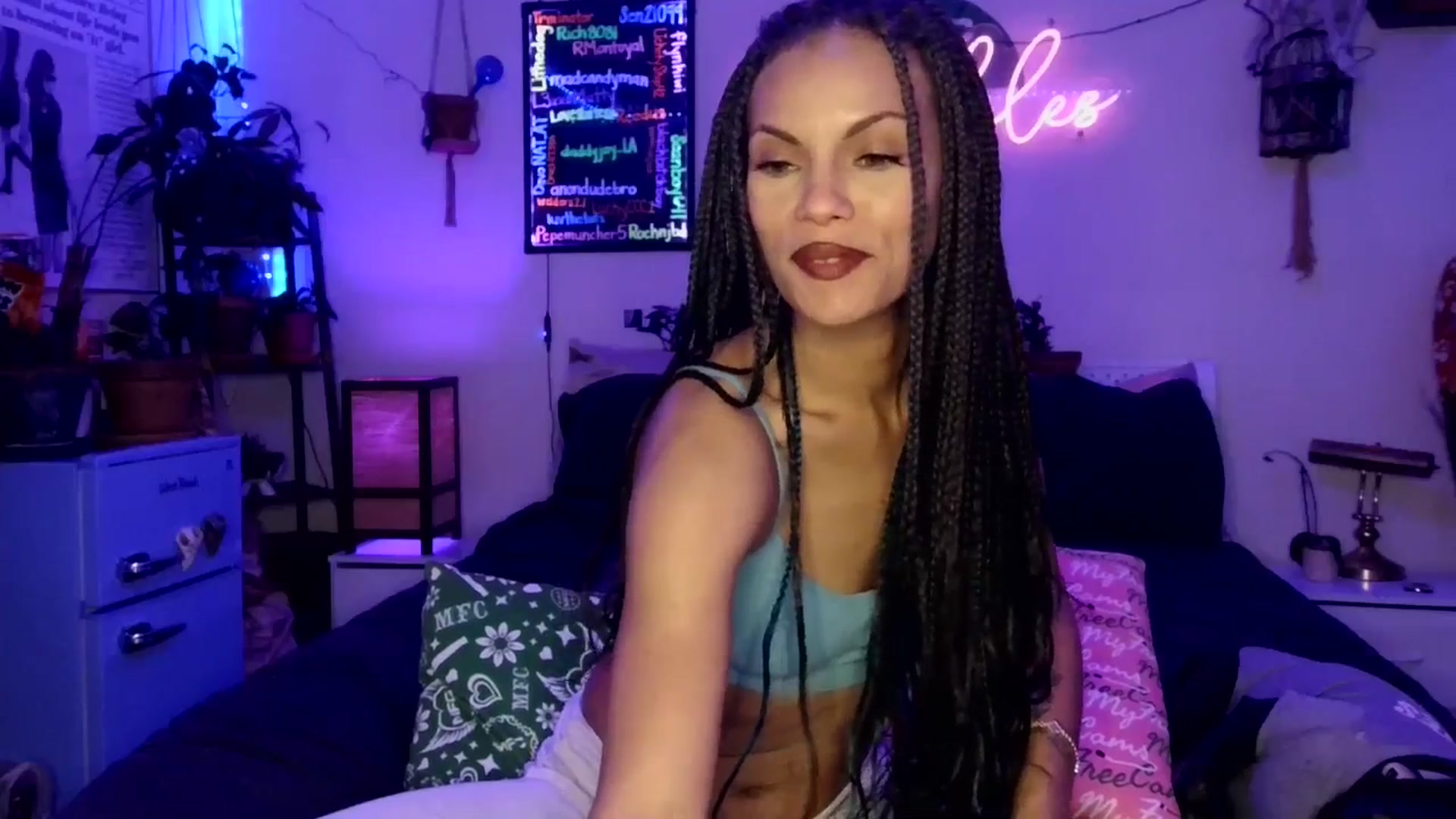 Gallery image thumbnail from SPARKL3S's myfreecams stream on, 11/28/2025, 09:48 image 6 of 20