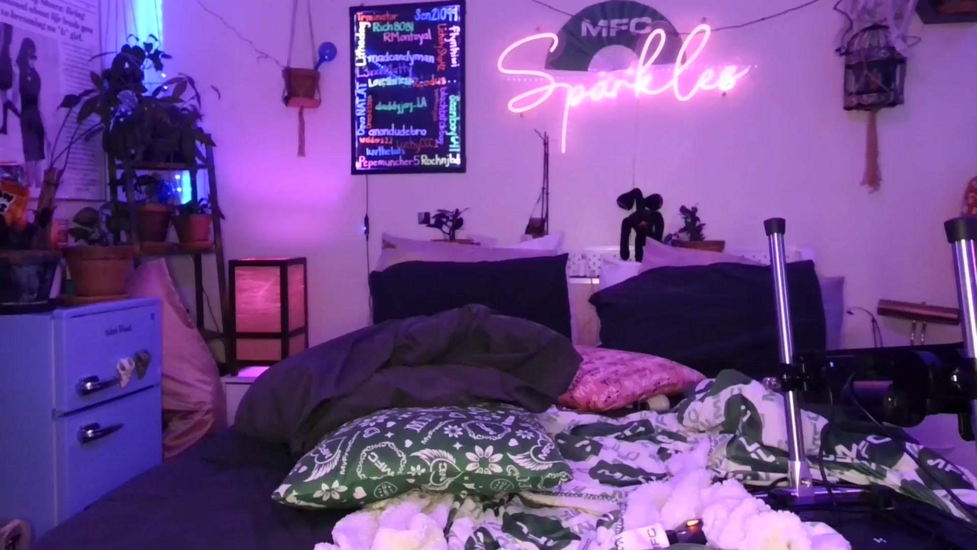 Gallery image thumbnail from SPARKL3S's myfreecams stream on, 11/28/2025, 11:16 image 5 of 20