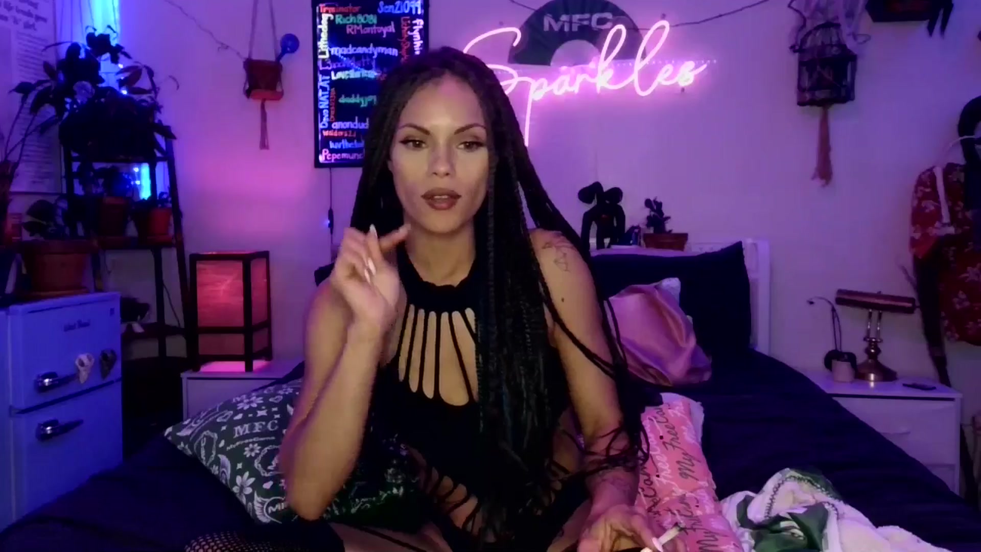 Gallery image thumbnail from SPARKL3S's myfreecams stream on, 11/30/2025, 11:02 image 11 of 20