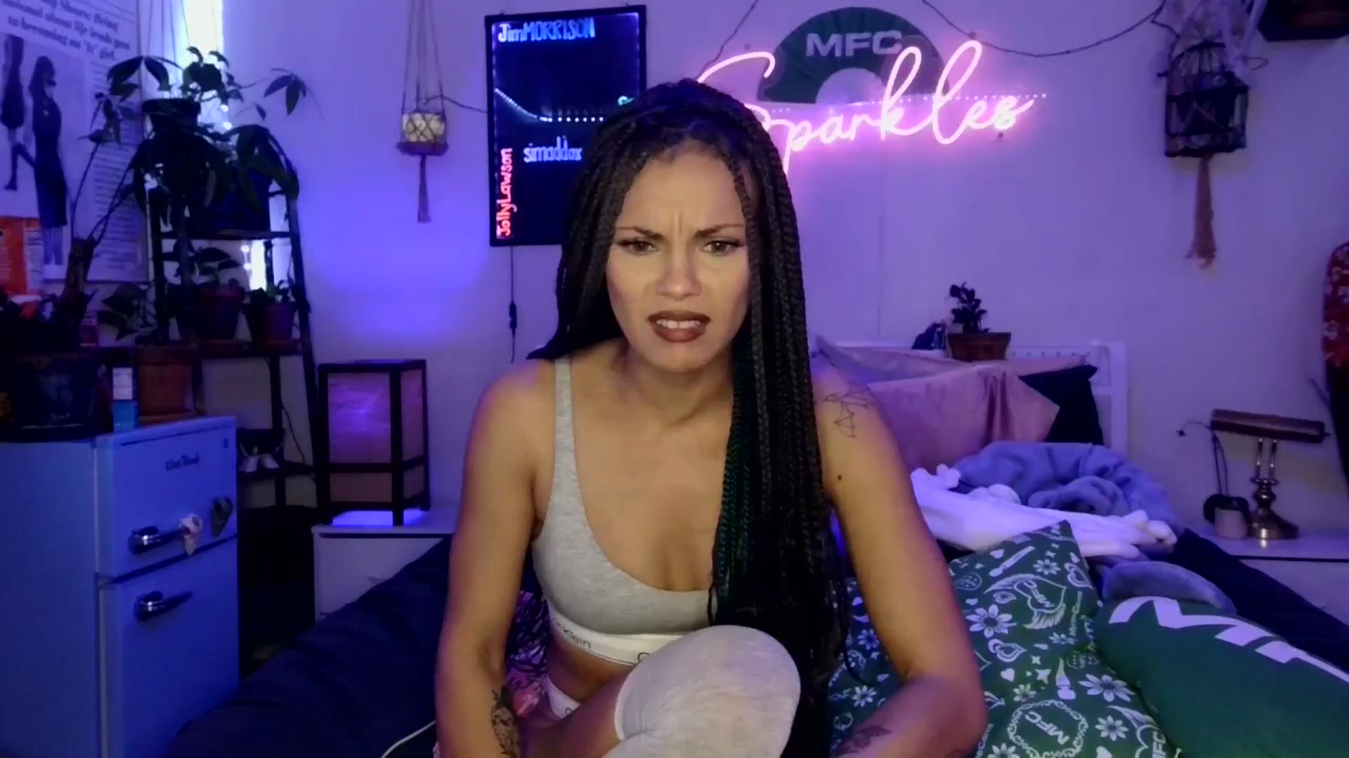 Gallery image thumbnail from SPARKL3S's myfreecams stream on, 12/03/2025, 08:40 image 3 of 20