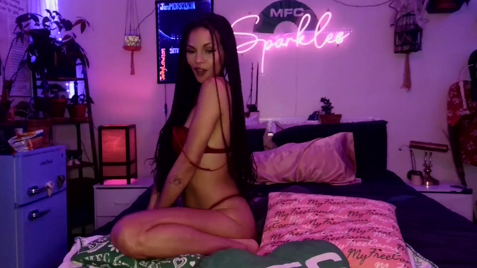 Gallery image thumbnail from SPARKL3S's myfreecams stream on, 12/04/2025, 10:43 image 2 of 20