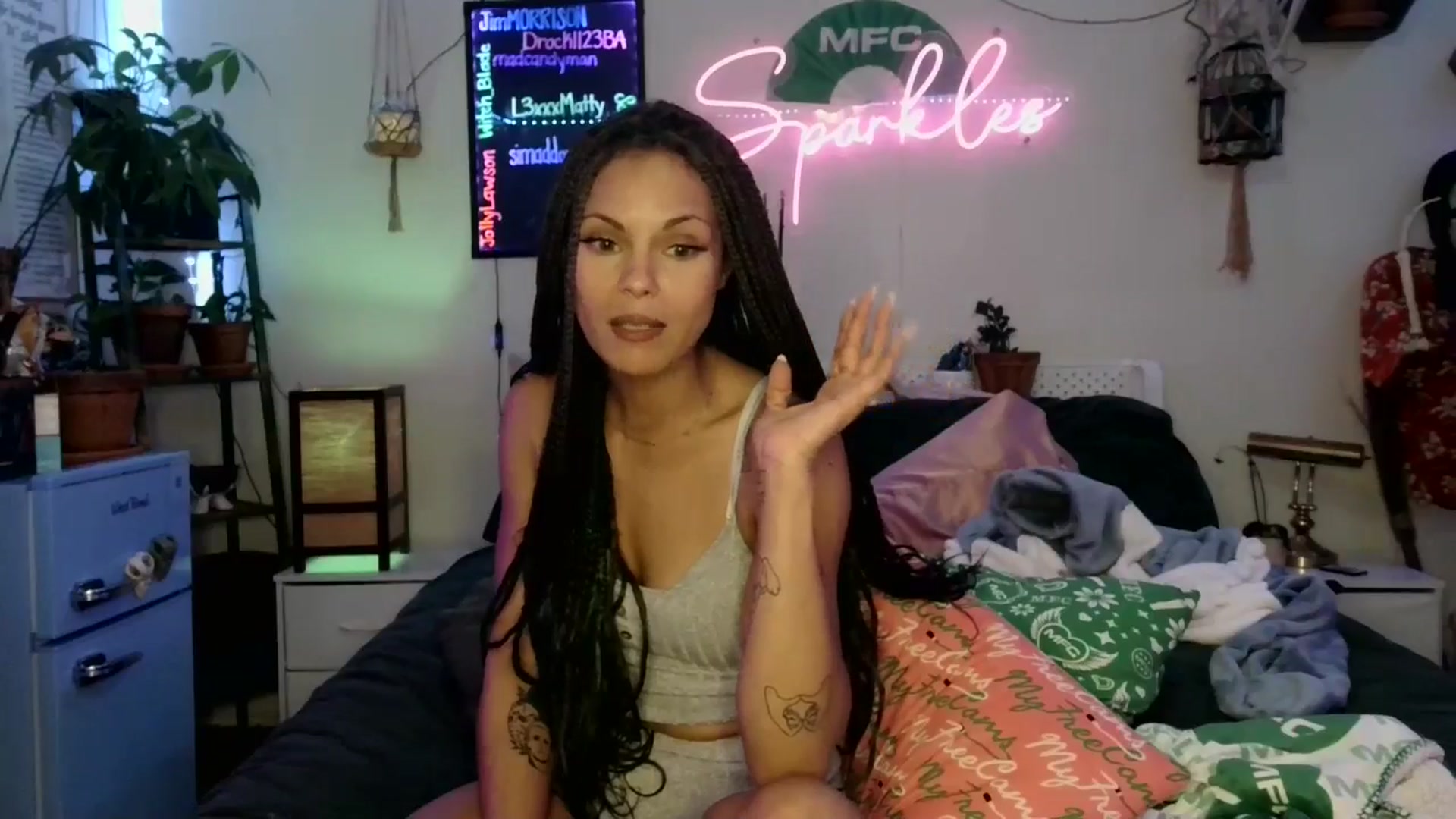 Gallery image thumbnail from SPARKL3S's myfreecams stream on, 12/06/2025, 12:04 image 5 of 20
