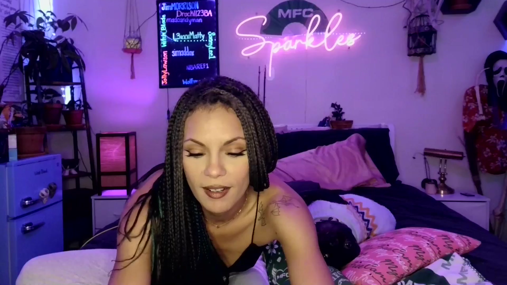 Gallery image thumbnail from SPARKL3S's myfreecams stream on, 12/07/2025, 09:36 image 4 of 20