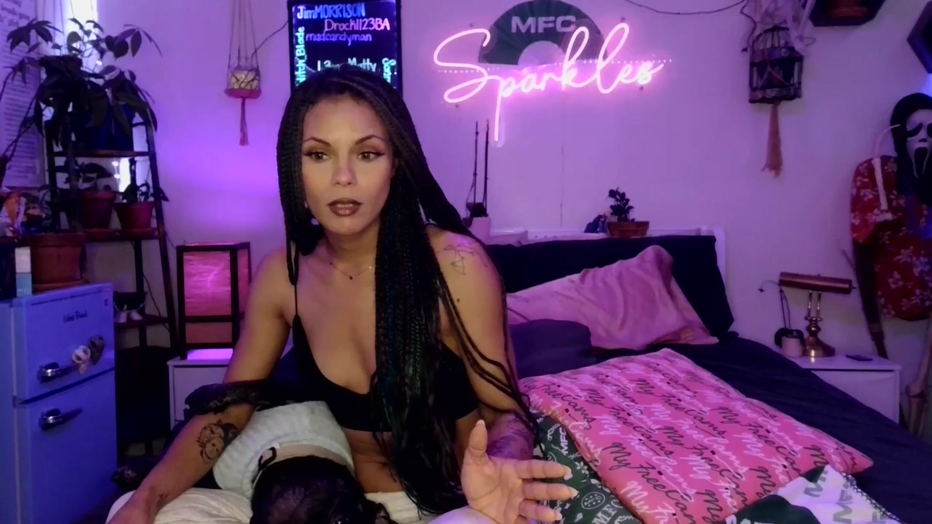 Gallery image thumbnail from SPARKL3S's myfreecams stream on, 12/07/2025, 09:36 image 2 of 20