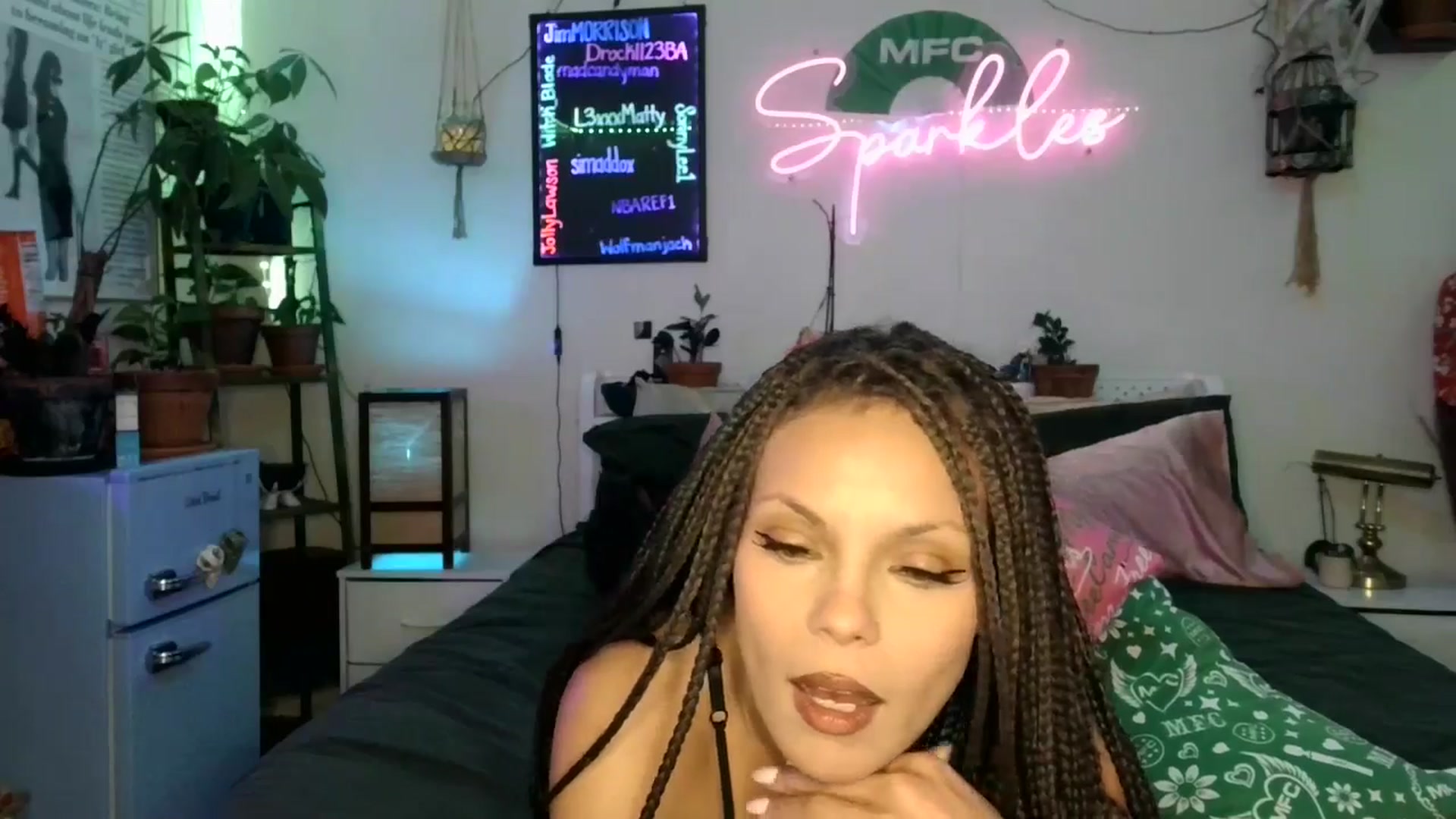 Gallery image thumbnail from SPARKL3S's myfreecams stream on, 12/09/2025, 06:28 image 10 of 20