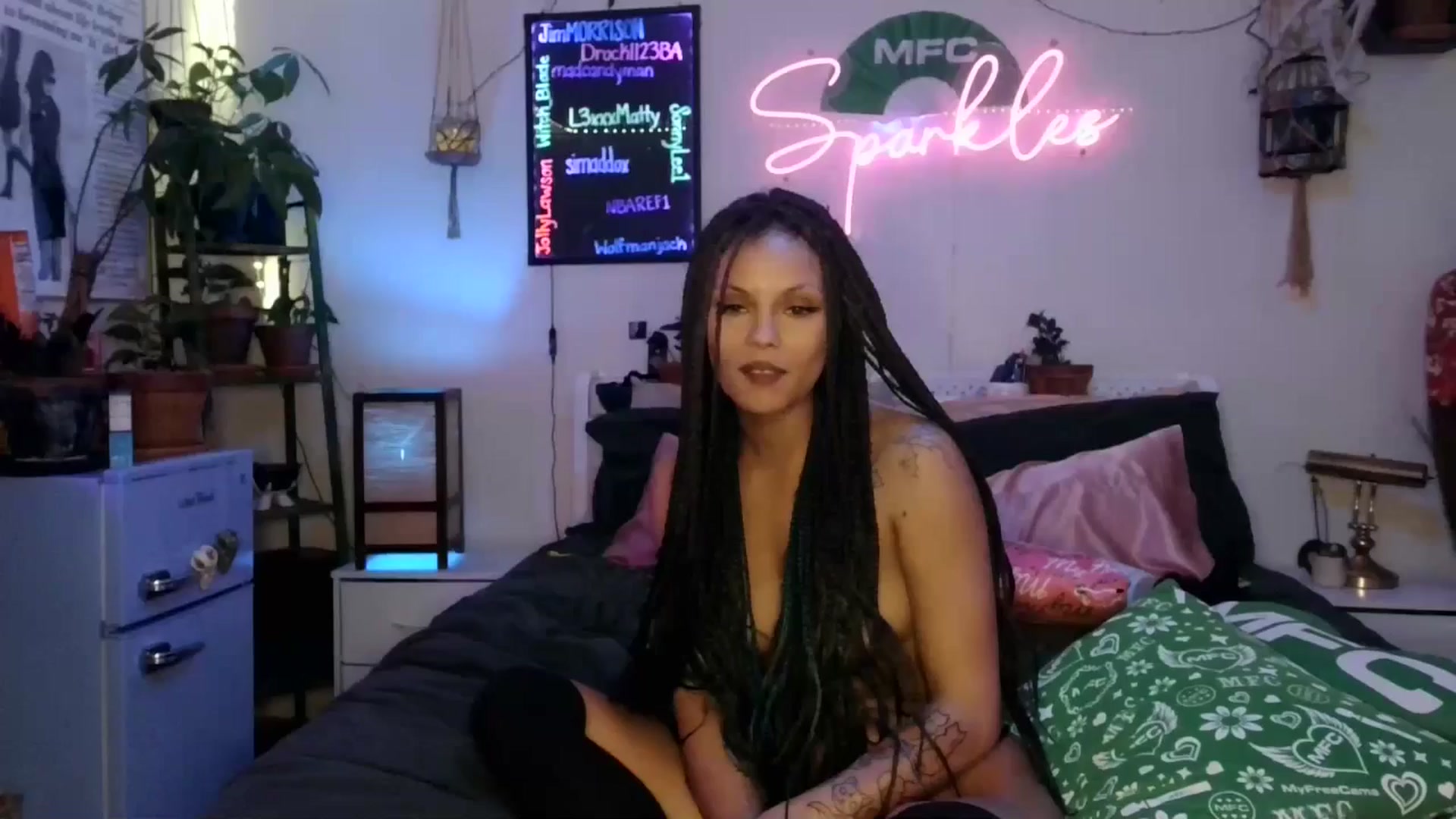 Gallery image thumbnail from SPARKL3S's myfreecams stream on, 12/09/2025, 11:56 image 4 of 20