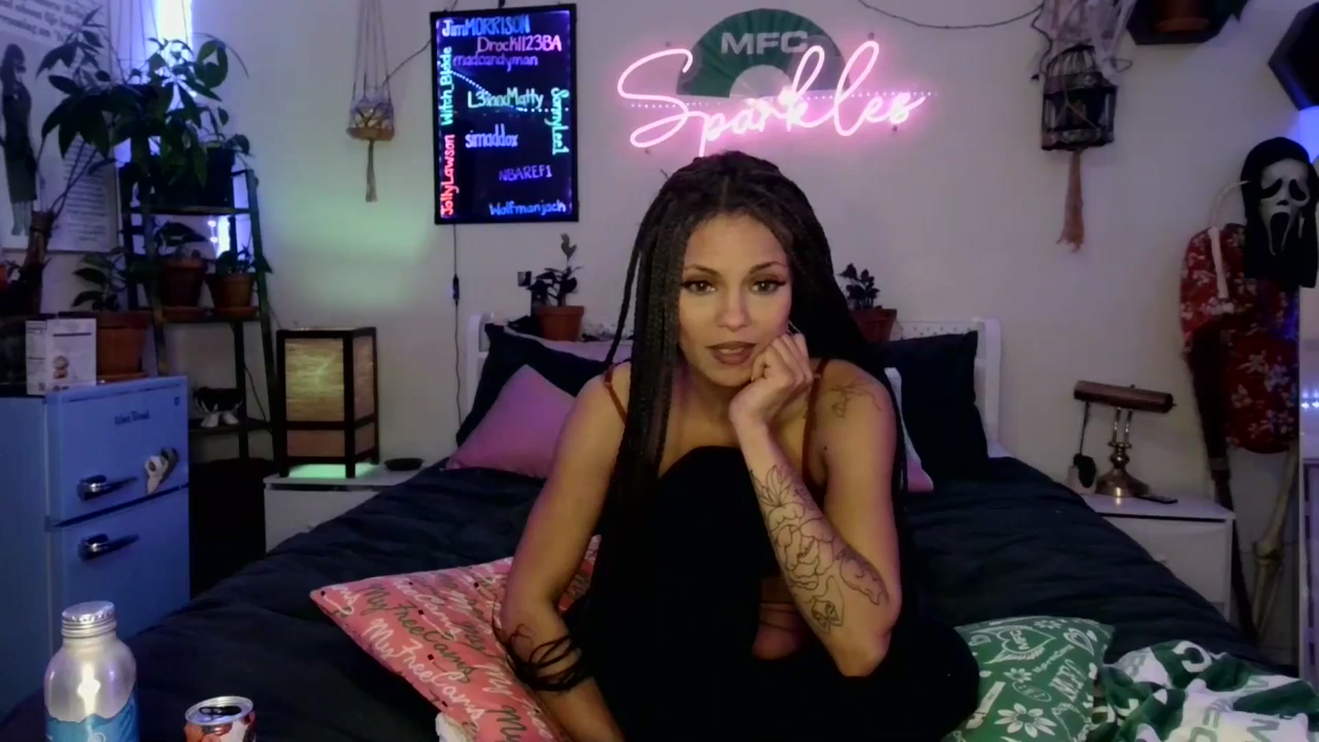 Gallery image thumbnail from SPARKL3S's myfreecams stream on, 12/13/2025, 11:00 image 14 of 20