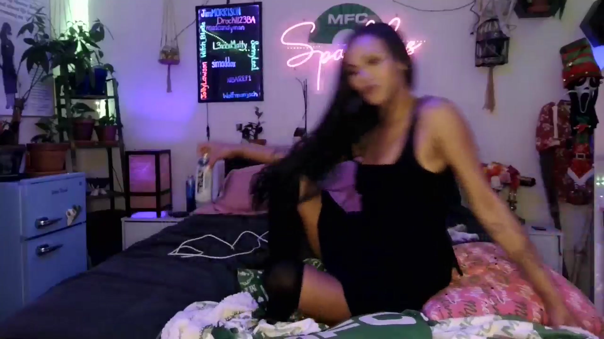 Gallery image thumbnail from SPARKL3S's myfreecams stream on, 12/17/2025, 09:54 image 14 of 20