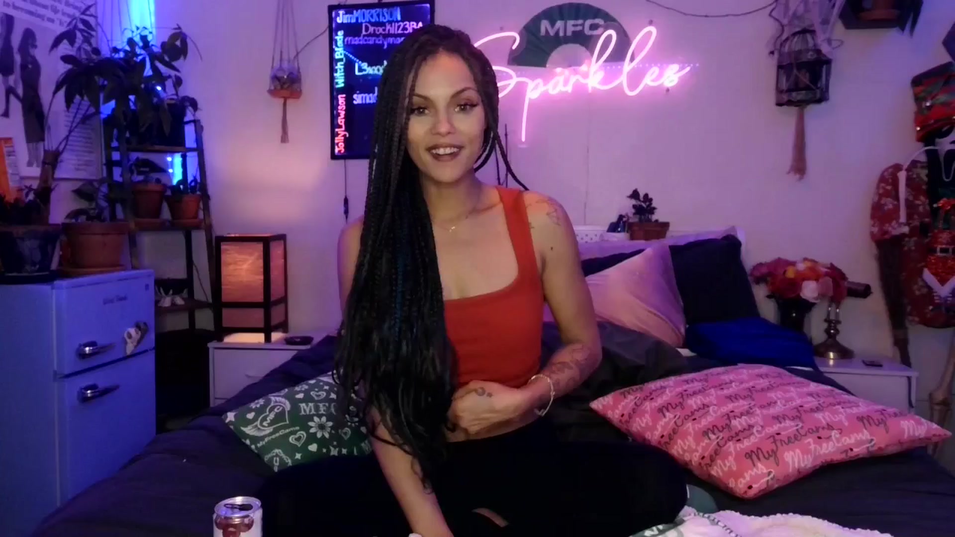 Gallery image thumbnail from SPARKL3S's myfreecams stream on, 12/18/2025, 11:34 image 1 of 20