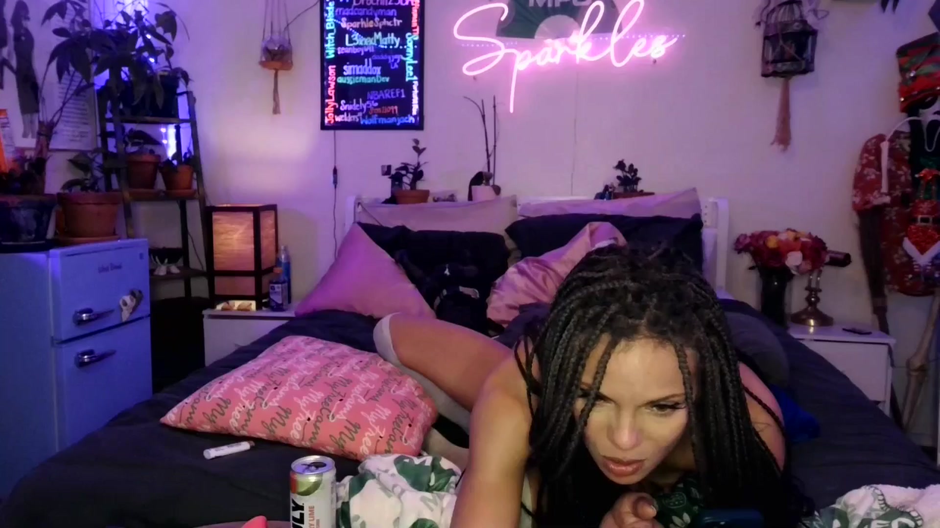 Gallery image thumbnail from SPARKL3S's myfreecams stream on, 12/21/2025, 12:18 image 19 of 20