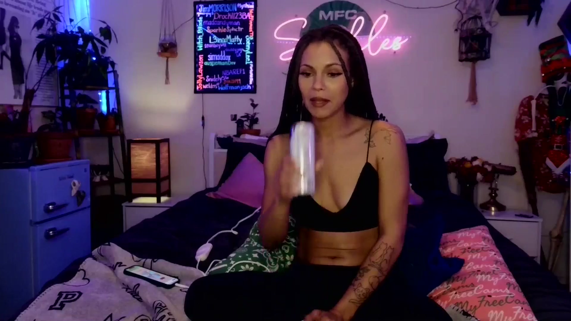 Gallery image thumbnail from SPARKL3S's myfreecams stream on, 12/27/2025, 11:10 image 3 of 20