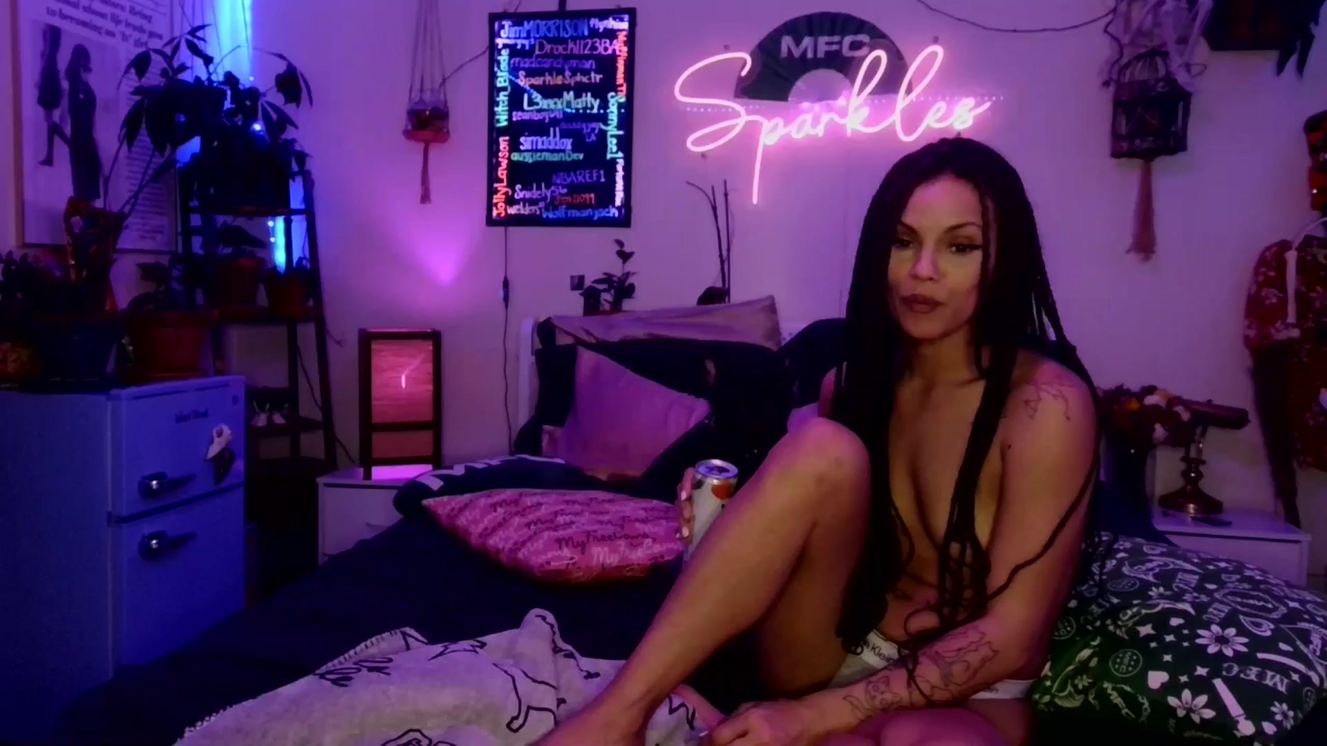 Gallery image thumbnail from SPARKL3S's myfreecams stream on, 12/28/2025, 11:39 image 6 of 20