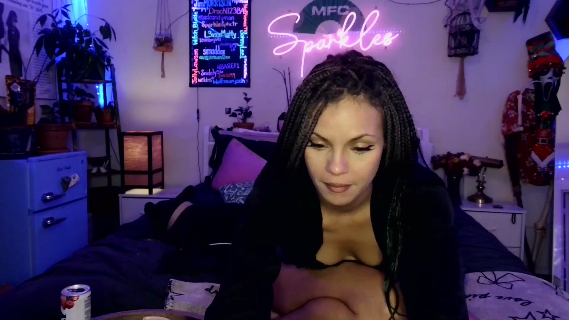 Gallery image thumbnail from SPARKL3S's myfreecams stream on, 12/30/2025, 10:37 image 9 of 20