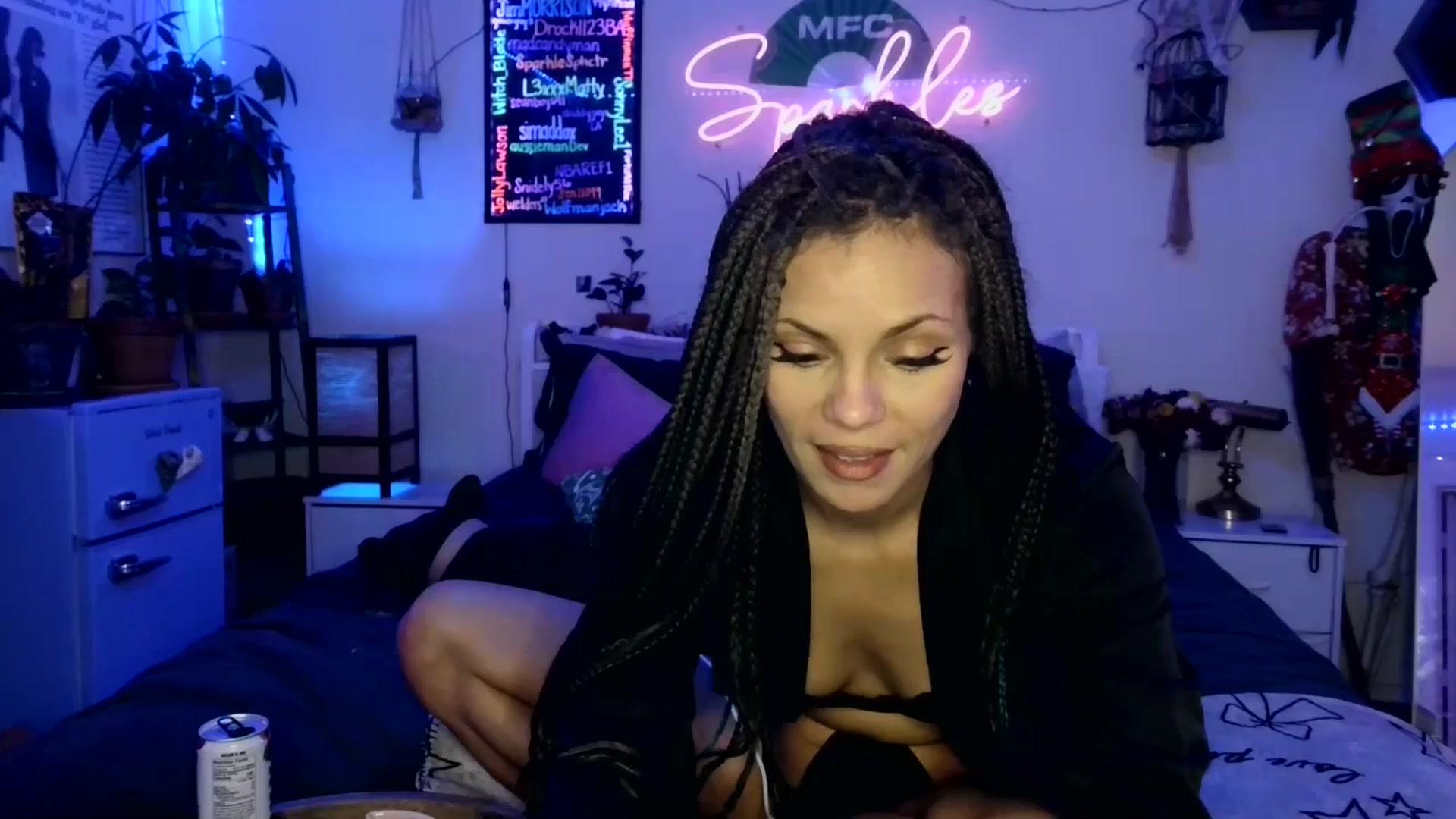 Gallery image thumbnail from SPARKL3S's myfreecams stream on, 12/30/2025, 10:37 image 14 of 20
