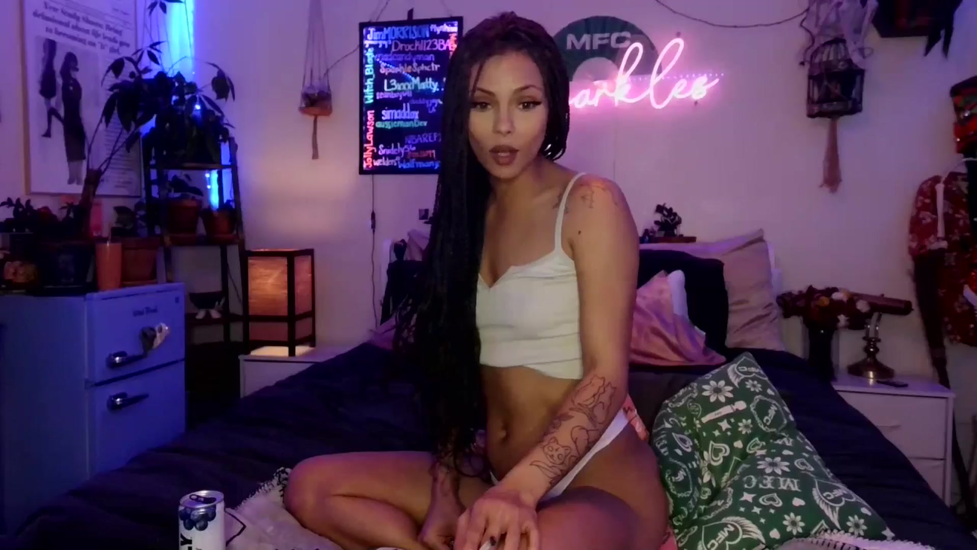Gallery image thumbnail from SPARKL3S's myfreecams stream on, 12/31/2025, 10:08 image 12 of 20