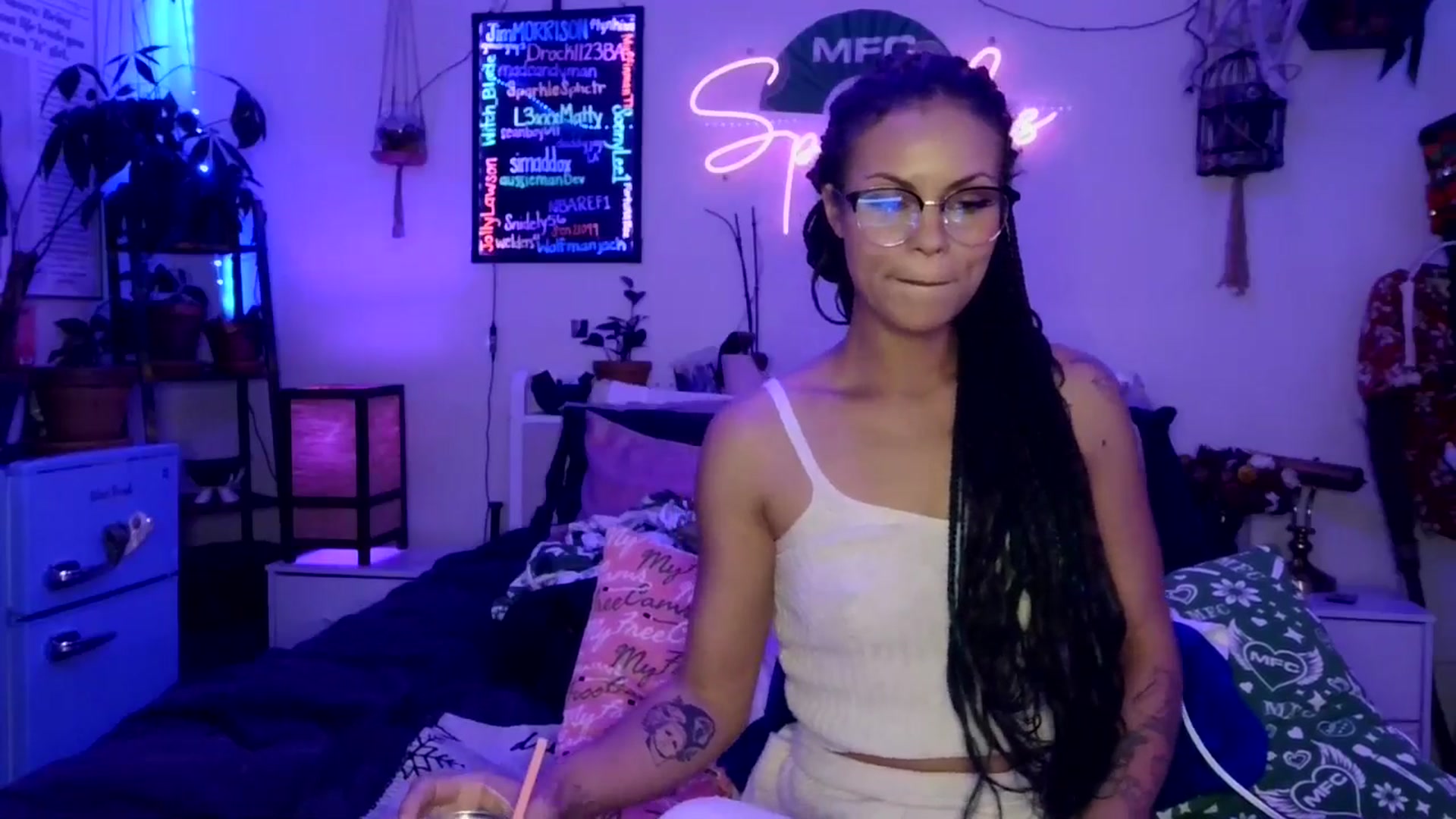Gallery image thumbnail from SPARKL3S's myfreecams stream on, 01/02/2026, 09:49 image 4 of 20