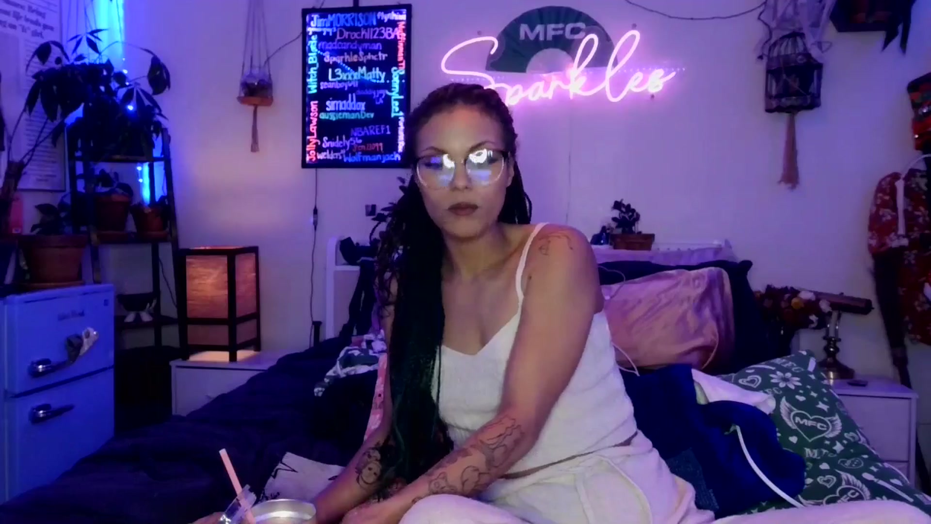 Gallery image thumbnail from SPARKL3S's myfreecams stream on, 01/02/2026, 09:49 image 3 of 20