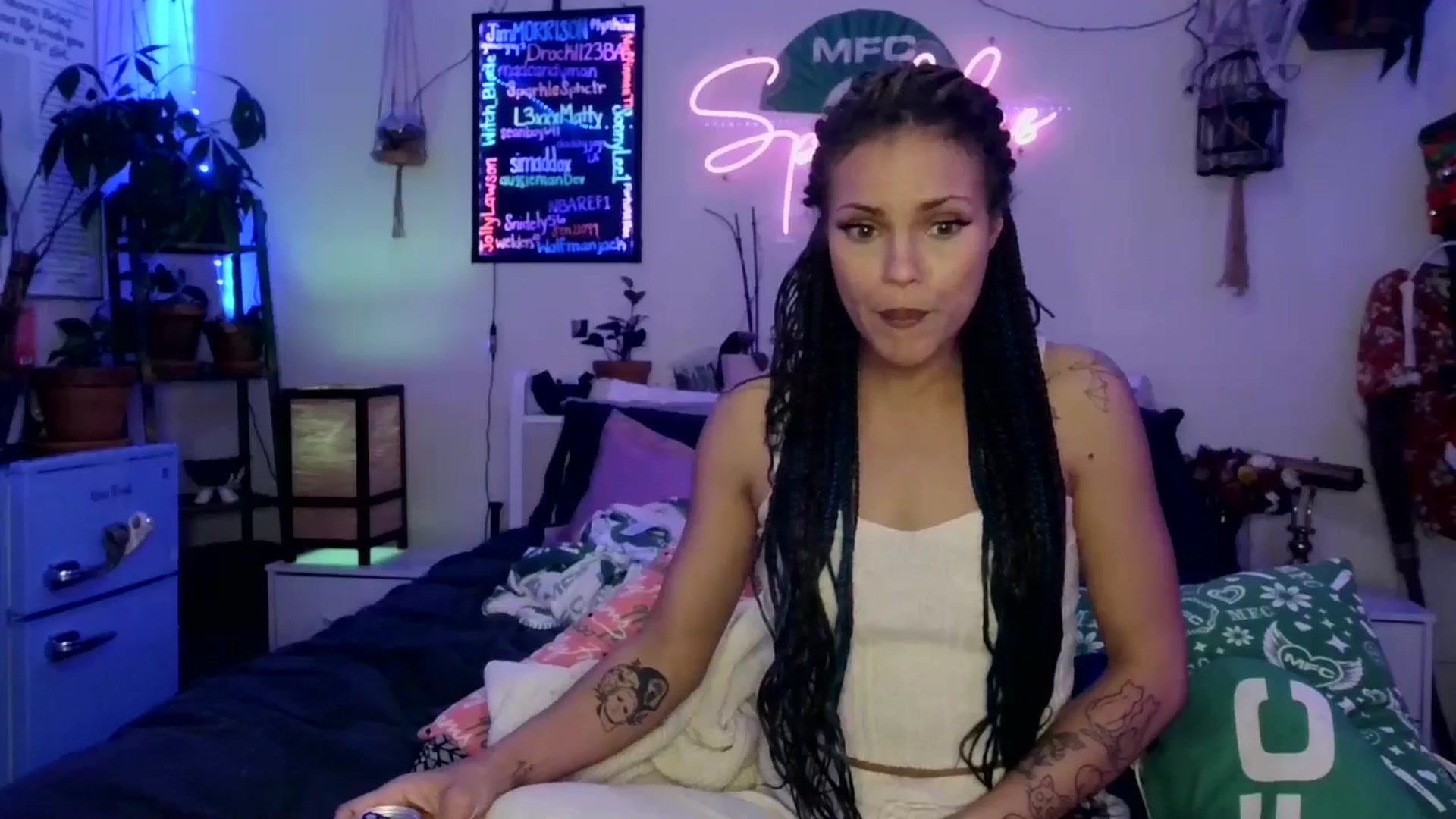 Gallery image thumbnail from SPARKL3S's myfreecams stream on, 01/02/2026, 09:49 image 9 of 20