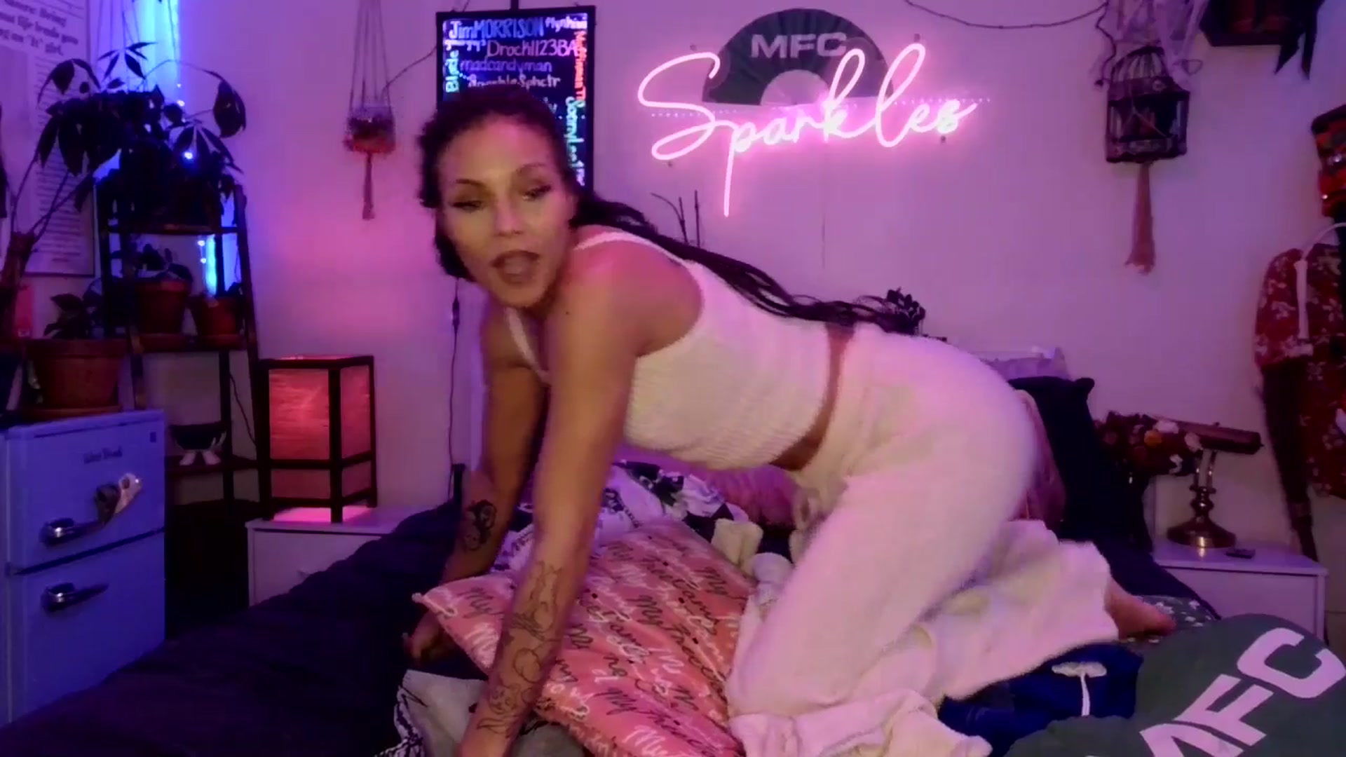 Gallery image thumbnail from SPARKL3S's myfreecams stream on, 01/02/2026, 09:49 image 10 of 20