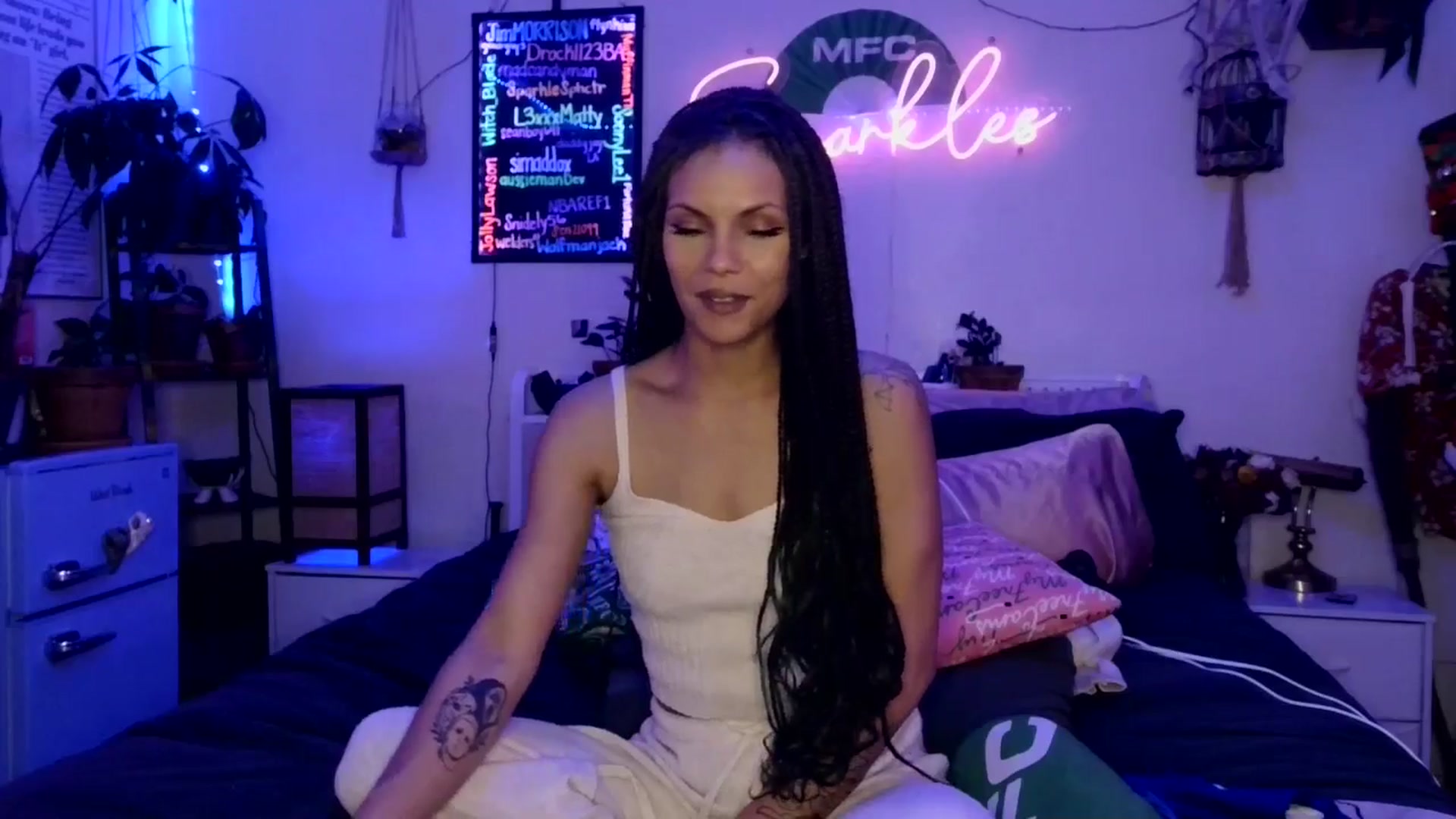 Gallery image thumbnail from SPARKL3S's myfreecams stream on, 01/02/2026, 10:50 image 15 of 20