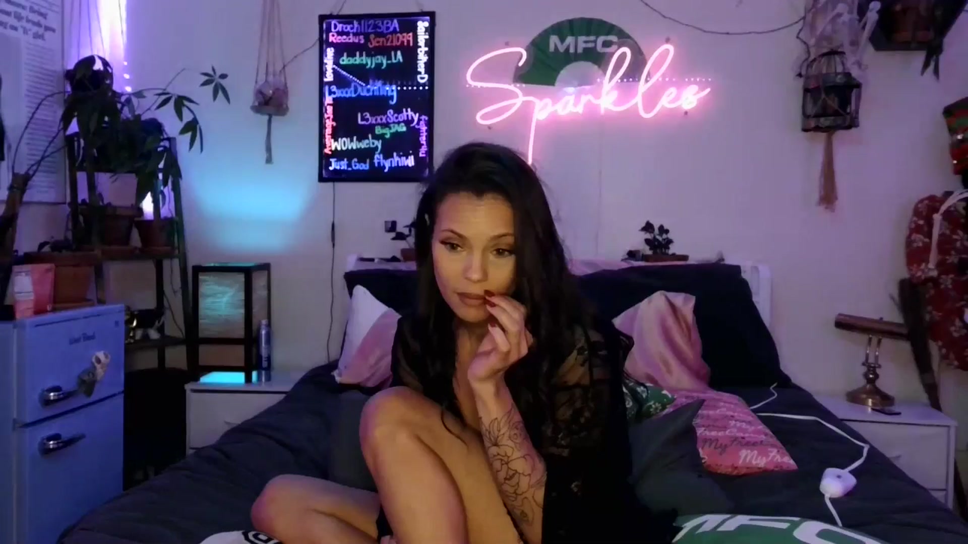 Gallery image thumbnail from SPARKL3S's myfreecams stream on, 01/25/2026, 10:34 image 16 of 20