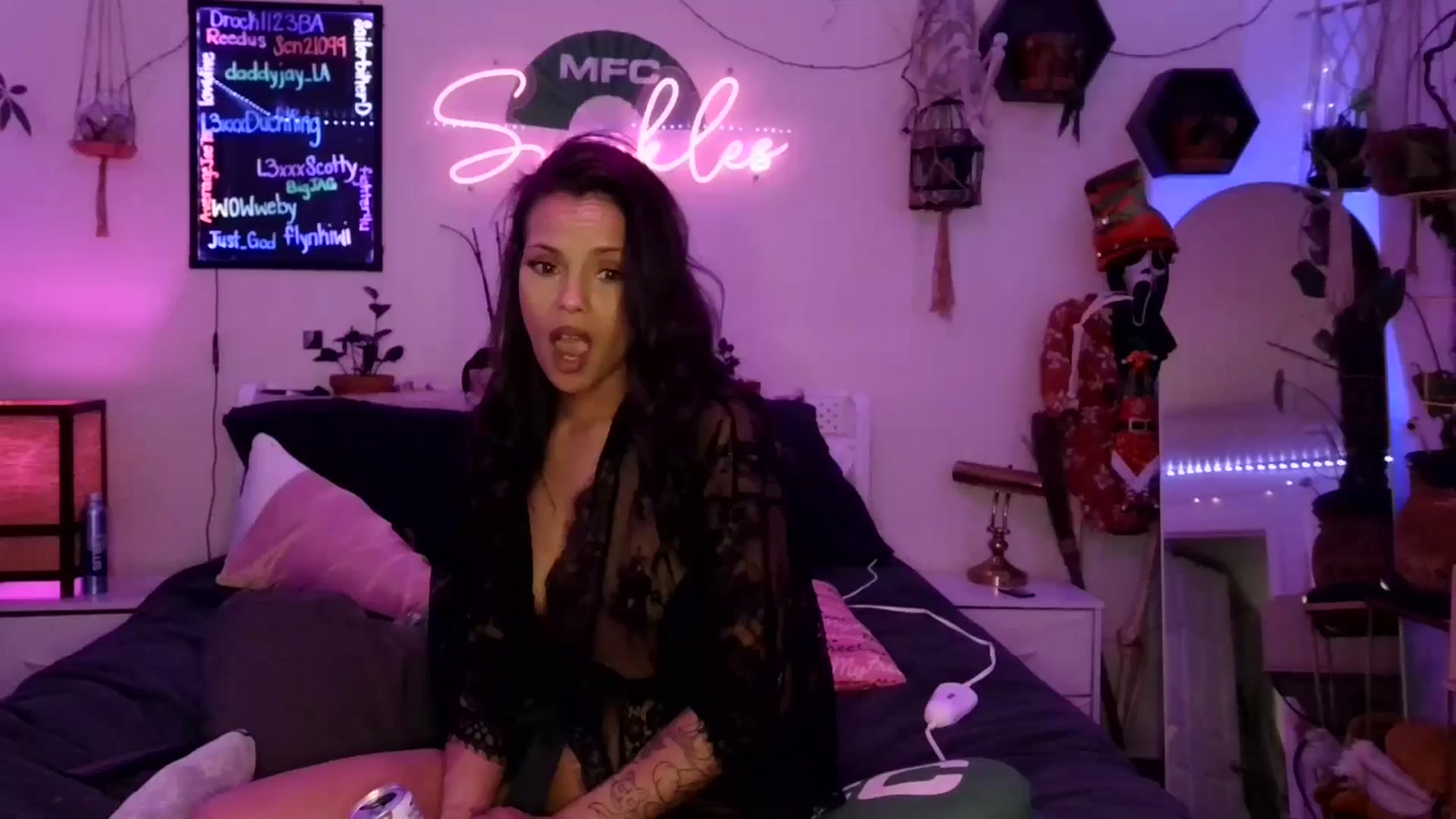 Gallery image thumbnail from SPARKL3S's myfreecams stream on, 01/25/2026, 12:15 image 1 of 20